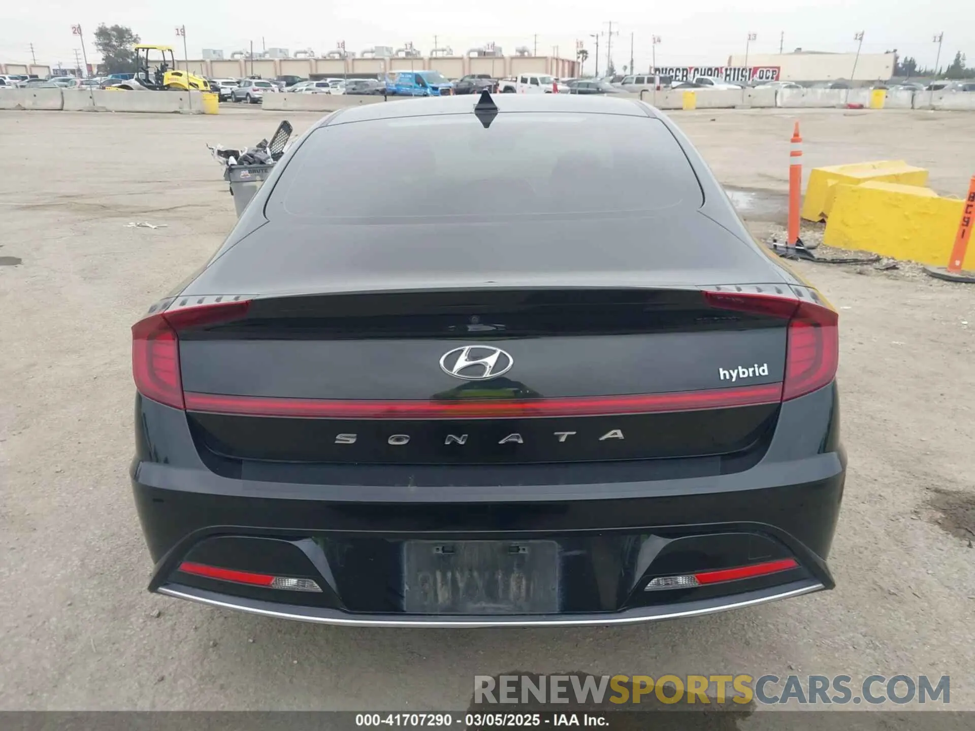 16 Photograph of a damaged car KMHL34JJ1MA024239 HYUNDAI SONATA 2021