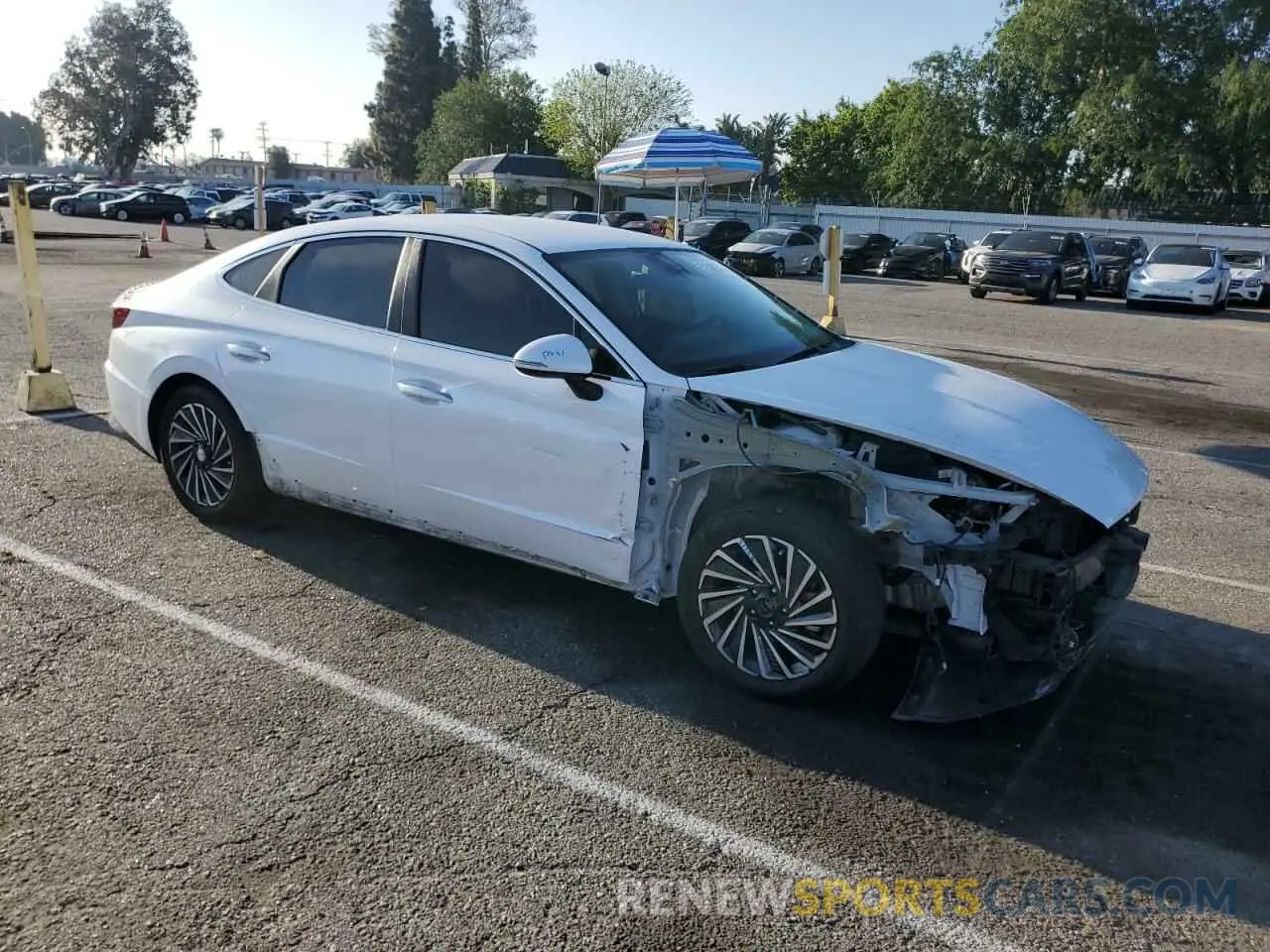 4 Photograph of a damaged car KMHL34JJ1MA026525 HYUNDAI SONATA 2021