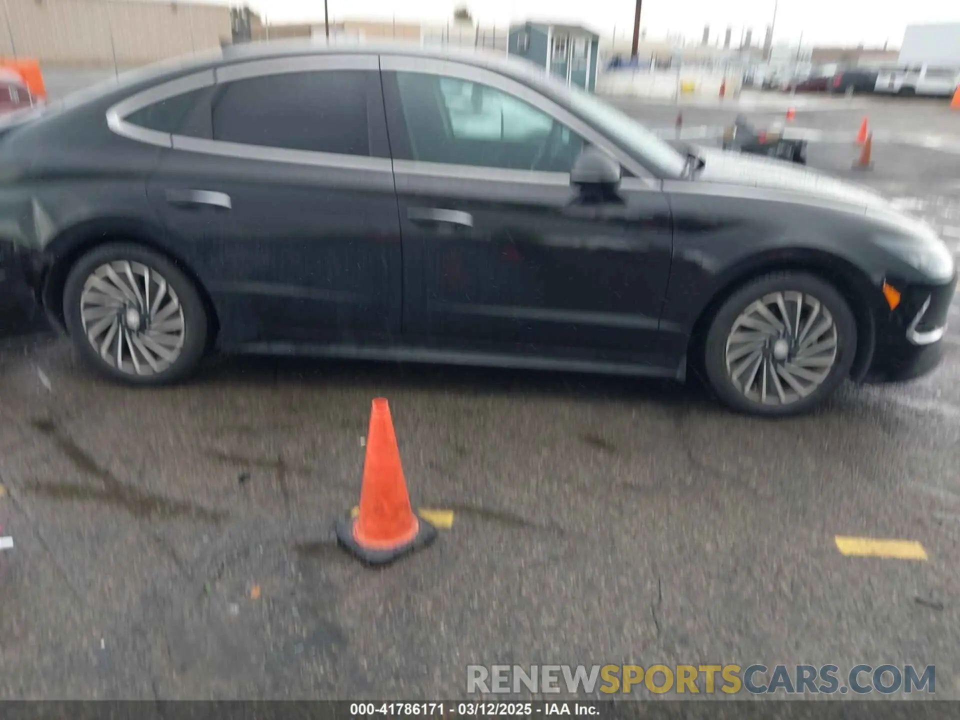 13 Photograph of a damaged car KMHL34JJ2MA026470 HYUNDAI SONATA 2021