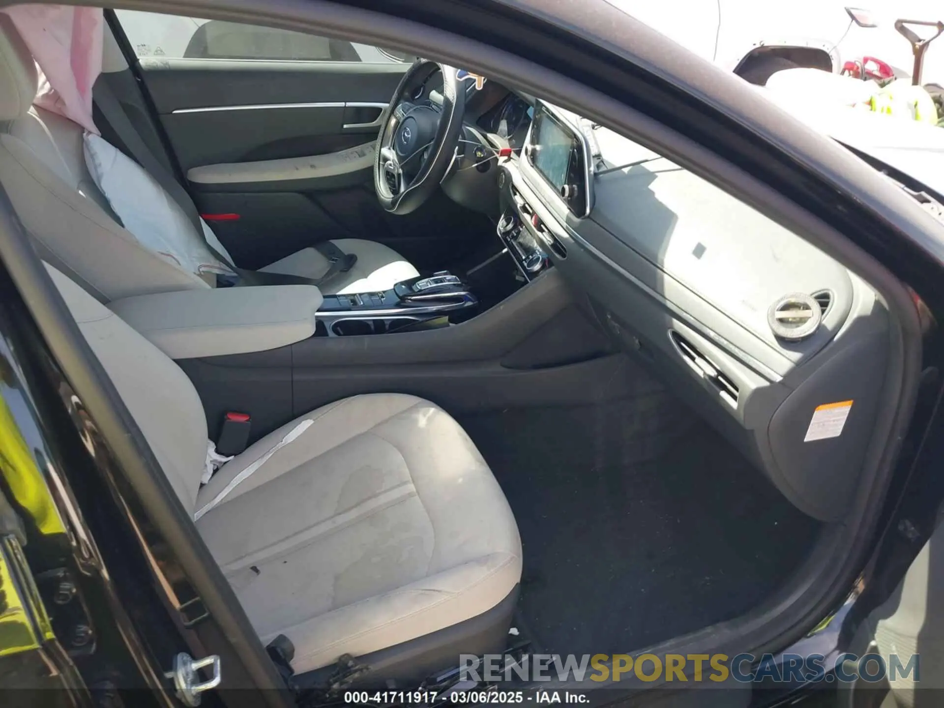 5 Photograph of a damaged car KMHL34JJ5MA023871 HYUNDAI SONATA 2021