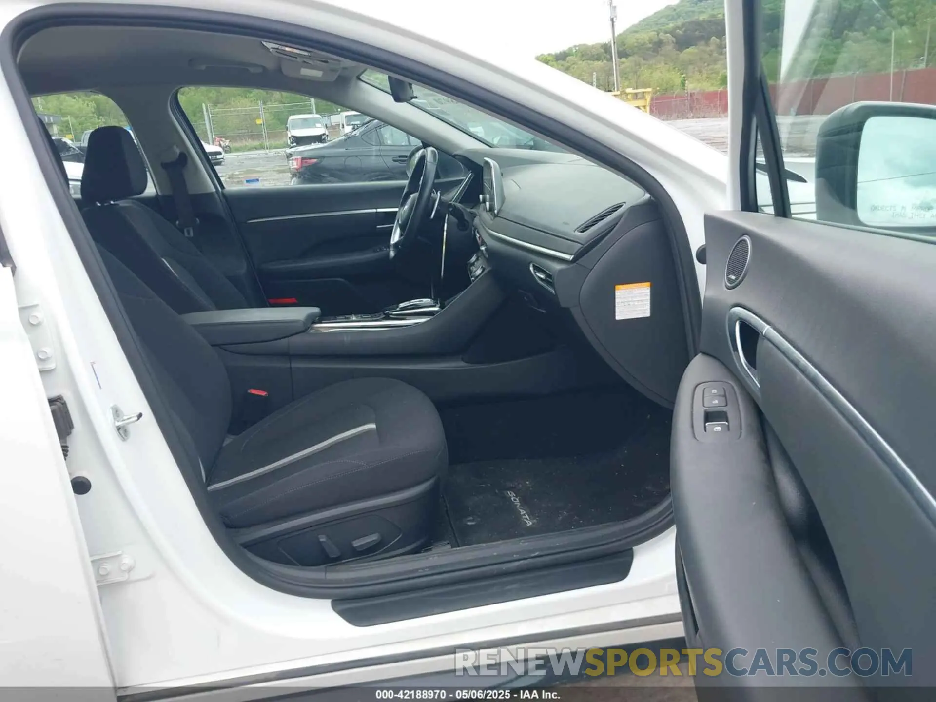 5 Photograph of a damaged car KMHL34JJ8MA033861 HYUNDAI SONATA 2021