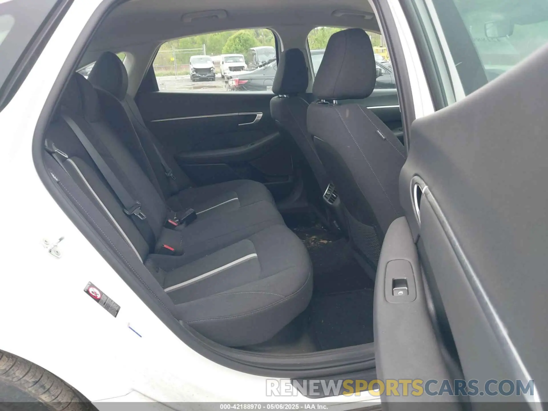 8 Photograph of a damaged car KMHL34JJ8MA033861 HYUNDAI SONATA 2021