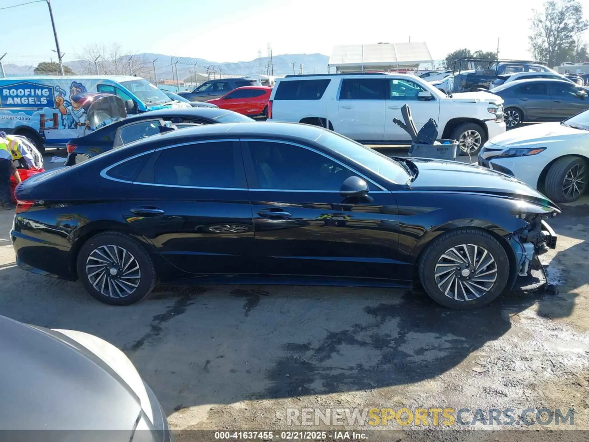 14 Photograph of a damaged car KMHL54JJ0MA017423 HYUNDAI SONATA 2021