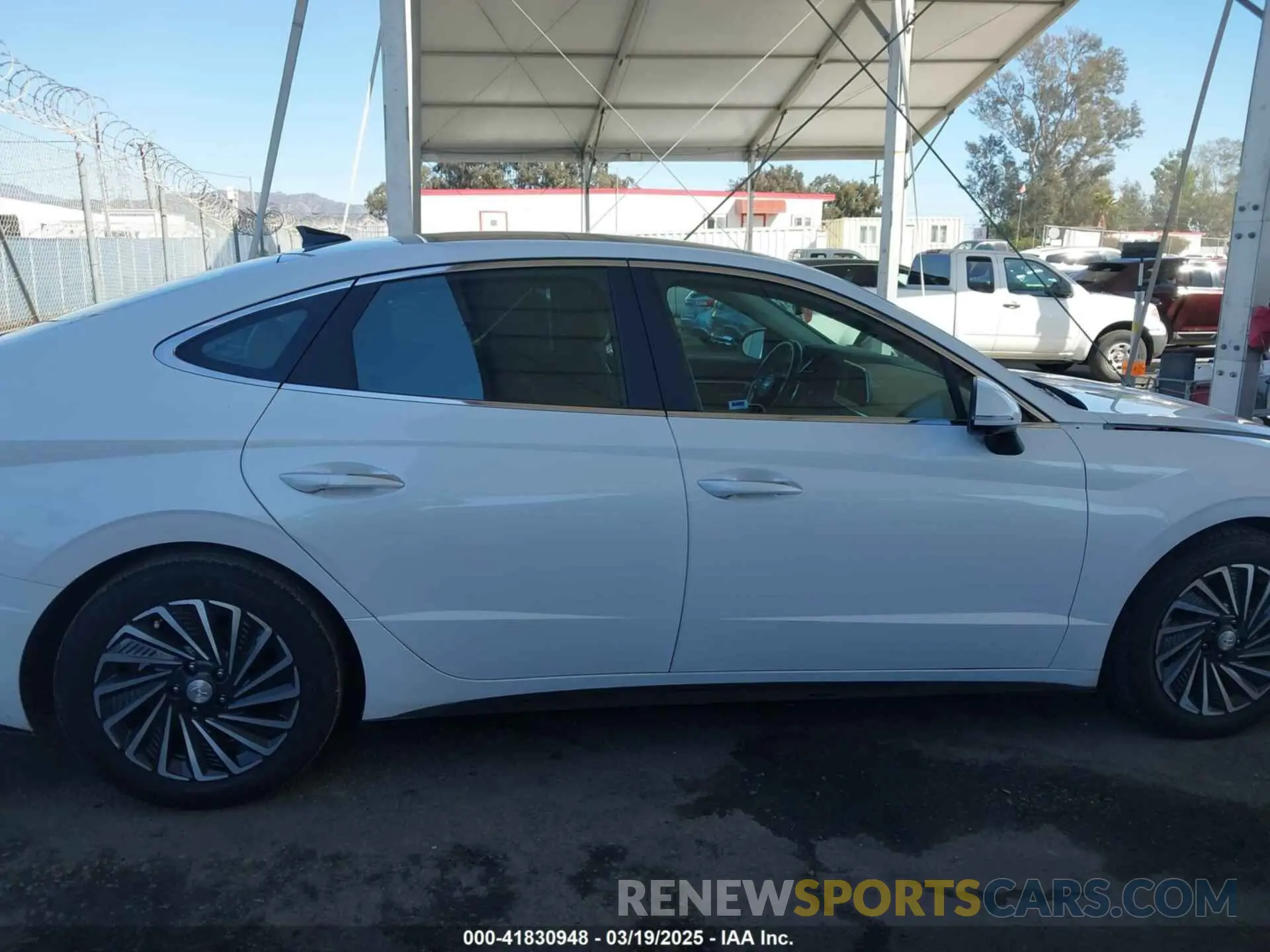 14 Photograph of a damaged car KMHL54JJ5MA027896 HYUNDAI SONATA 2021