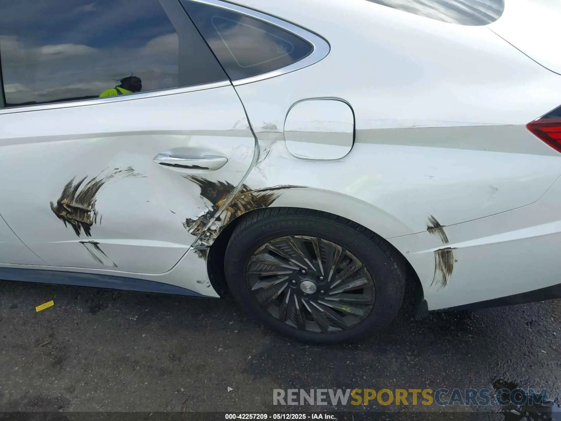 6 Photograph of a damaged car KMHL54JJ9MA021955 HYUNDAI SONATA 2021