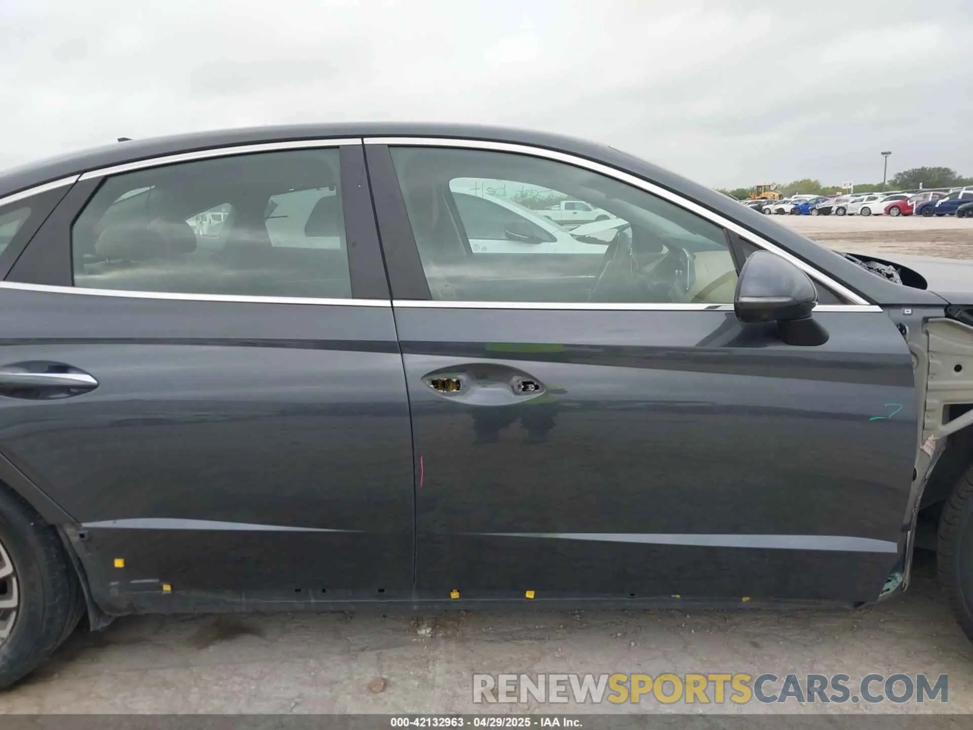 14 Photograph of a damaged car KMHL54JJ9MA027089 HYUNDAI SONATA 2021
