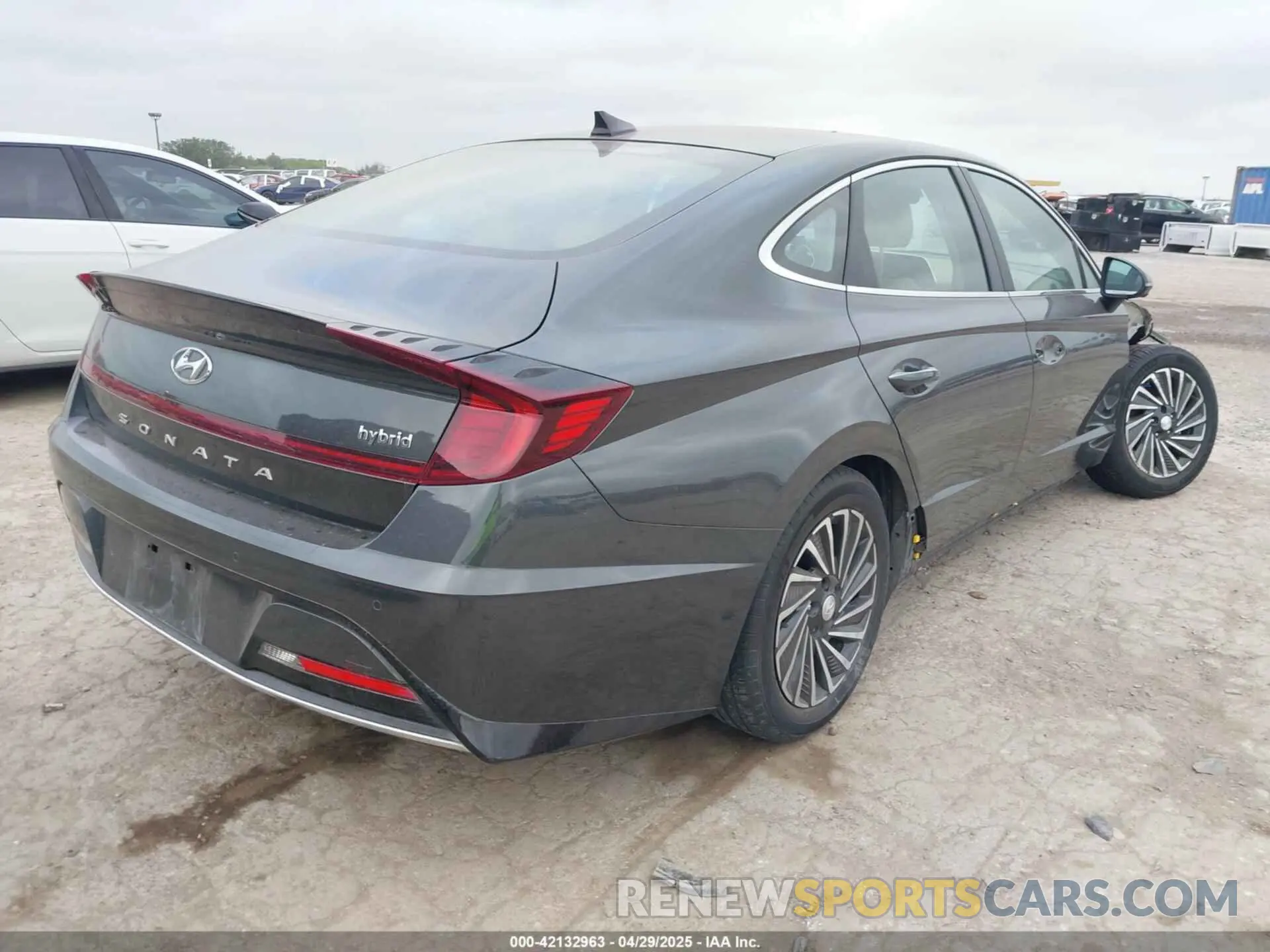 4 Photograph of a damaged car KMHL54JJ9MA027089 HYUNDAI SONATA 2021