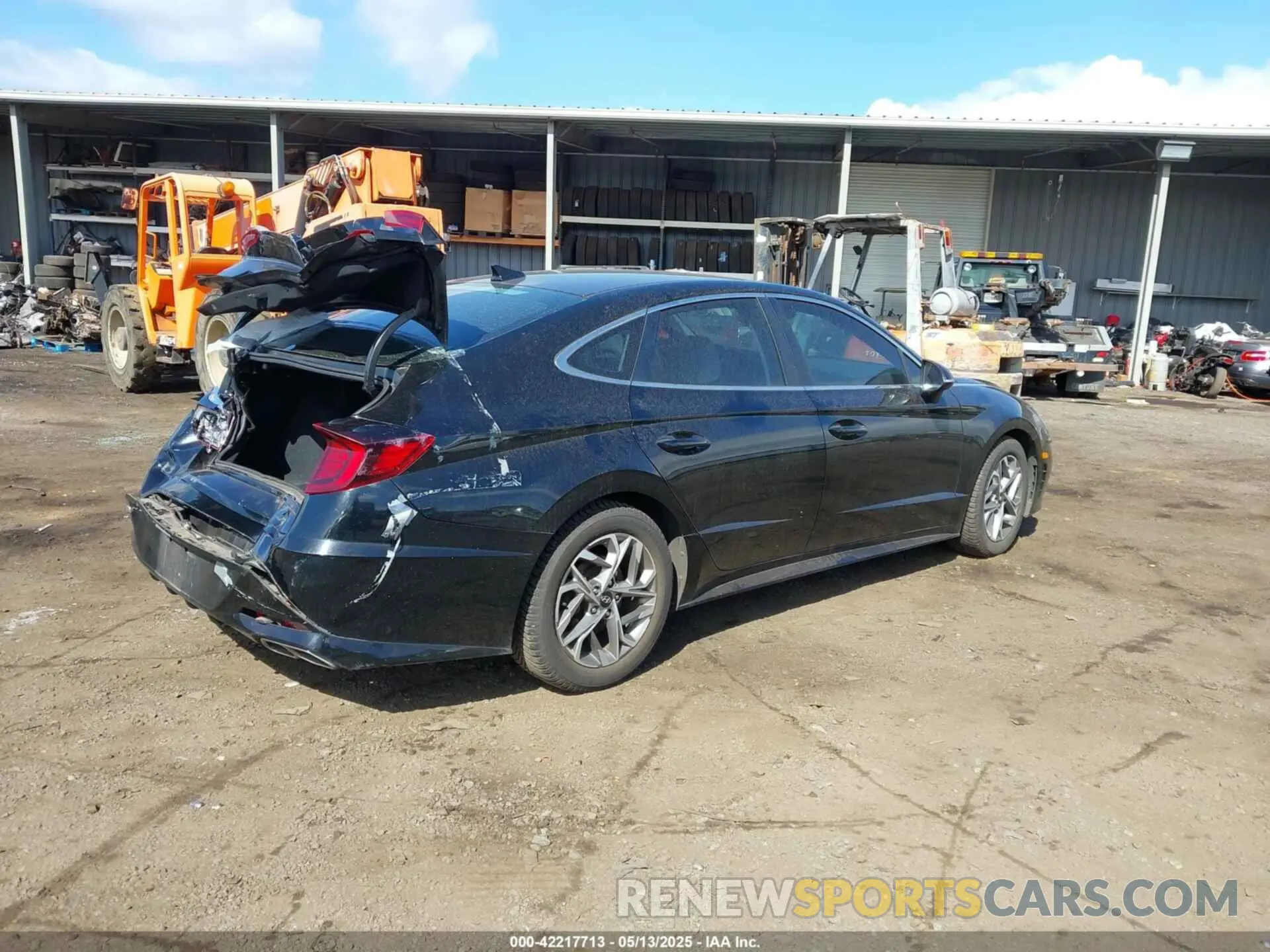 4 Photograph of a damaged car KMHL64JA0MA158957 HYUNDAI SONATA 2021
