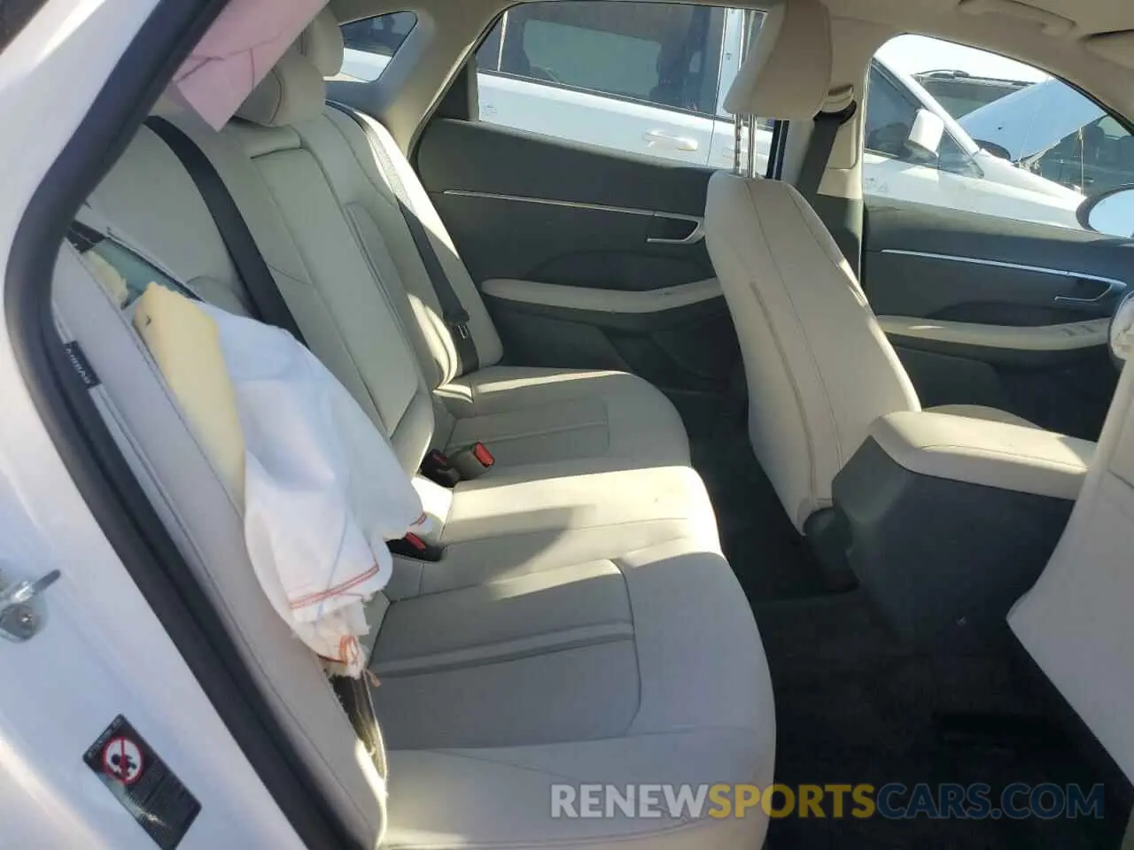 10 Photograph of a damaged car KMHL64JA1MA152911 HYUNDAI SONATA 2021