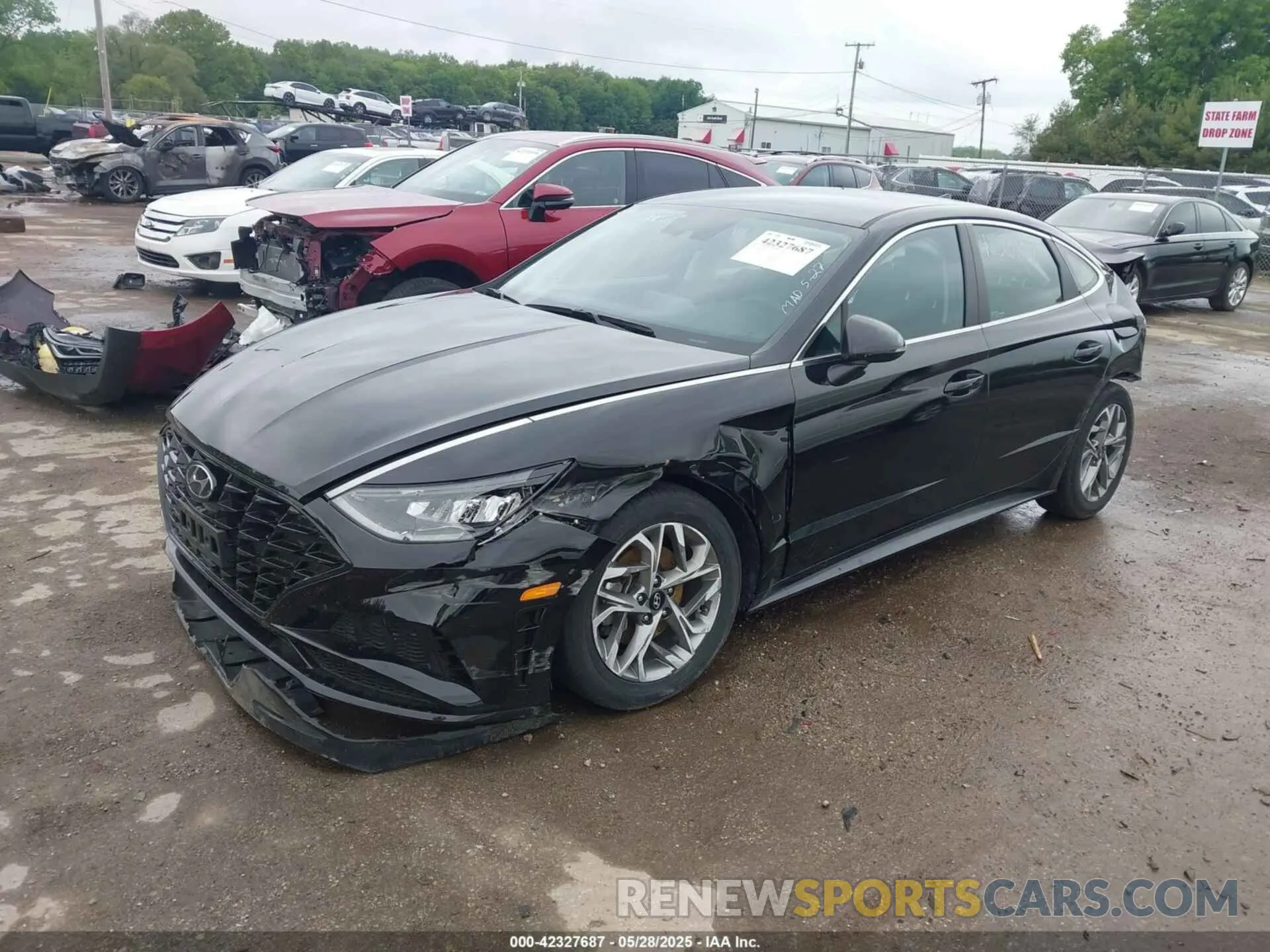2 Photograph of a damaged car KMHL64JA1MA160846 HYUNDAI SONATA 2021