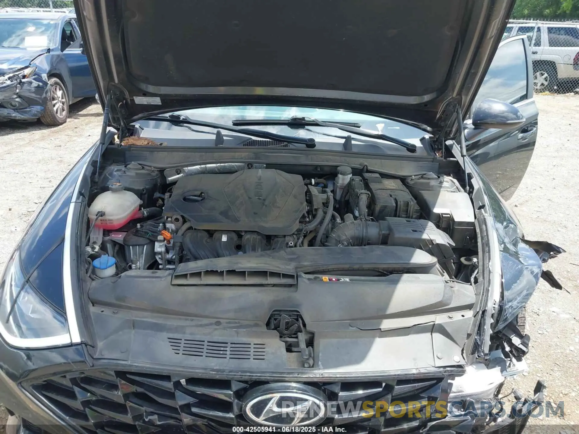 10 Photograph of a damaged car KMHL64JA3MA147029 HYUNDAI SONATA 2021