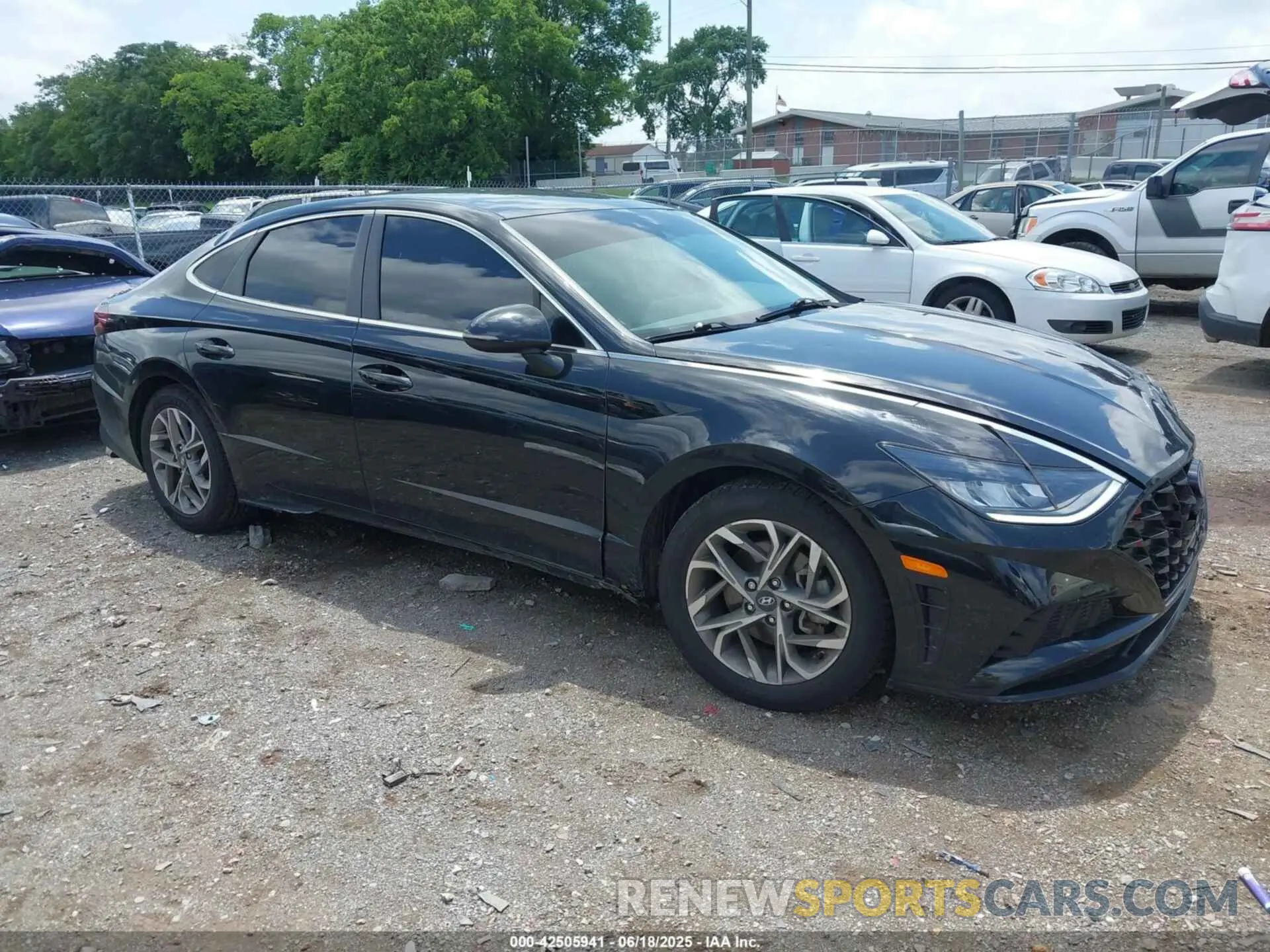 13 Photograph of a damaged car KMHL64JA3MA147029 HYUNDAI SONATA 2021