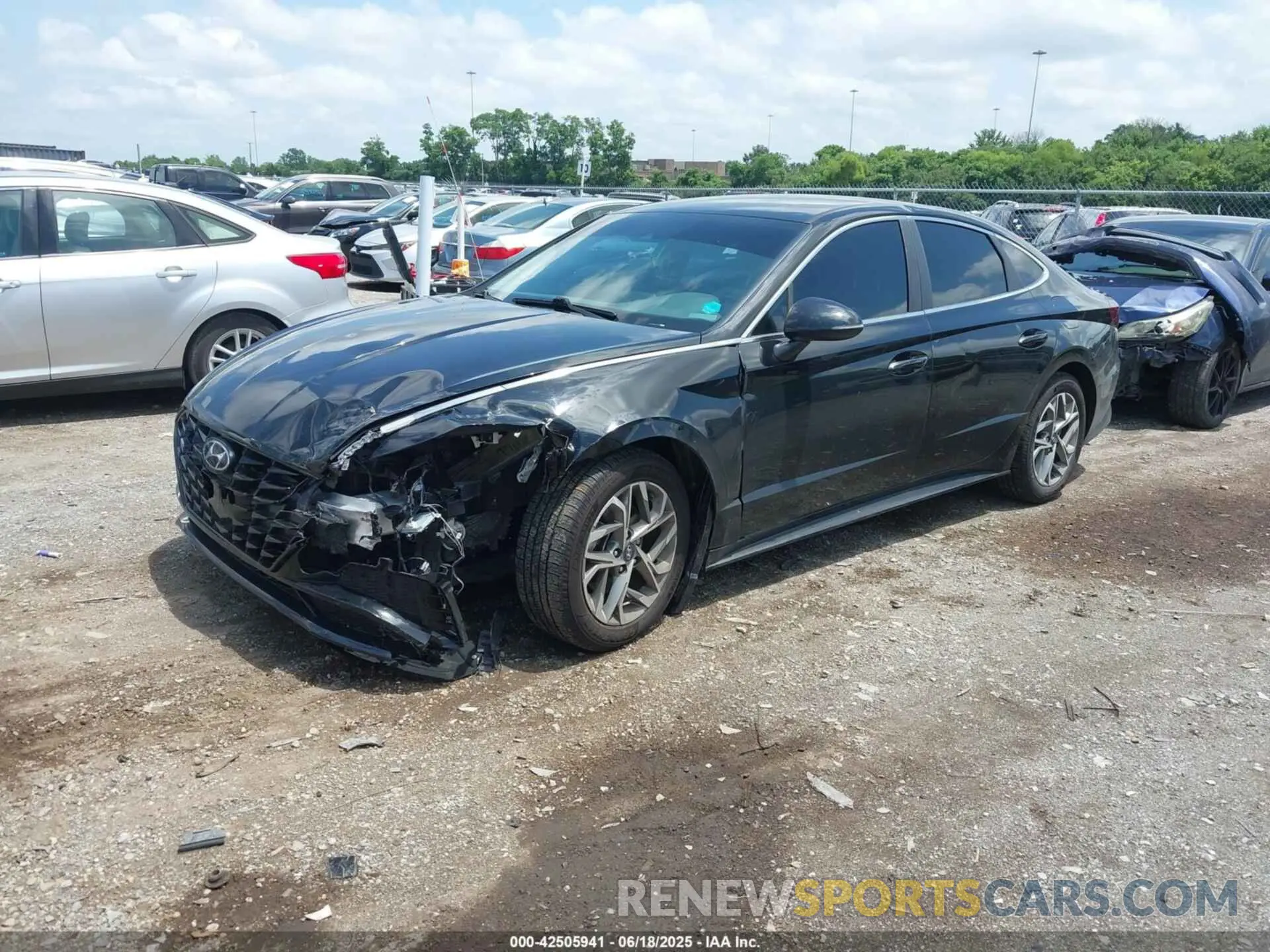 2 Photograph of a damaged car KMHL64JA3MA147029 HYUNDAI SONATA 2021