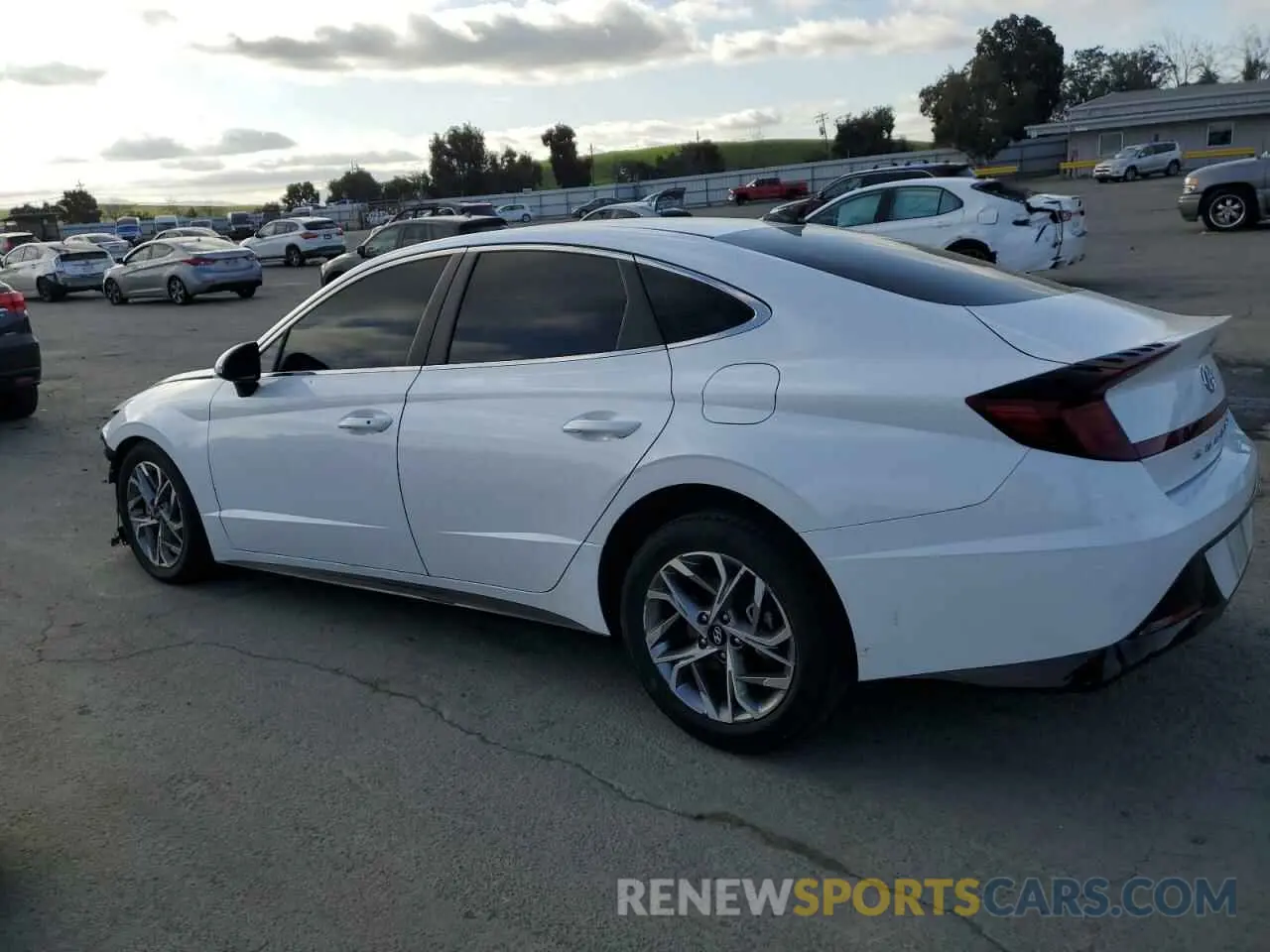 2 Photograph of a damaged car KMHL64JA6MA159305 HYUNDAI SONATA 2021