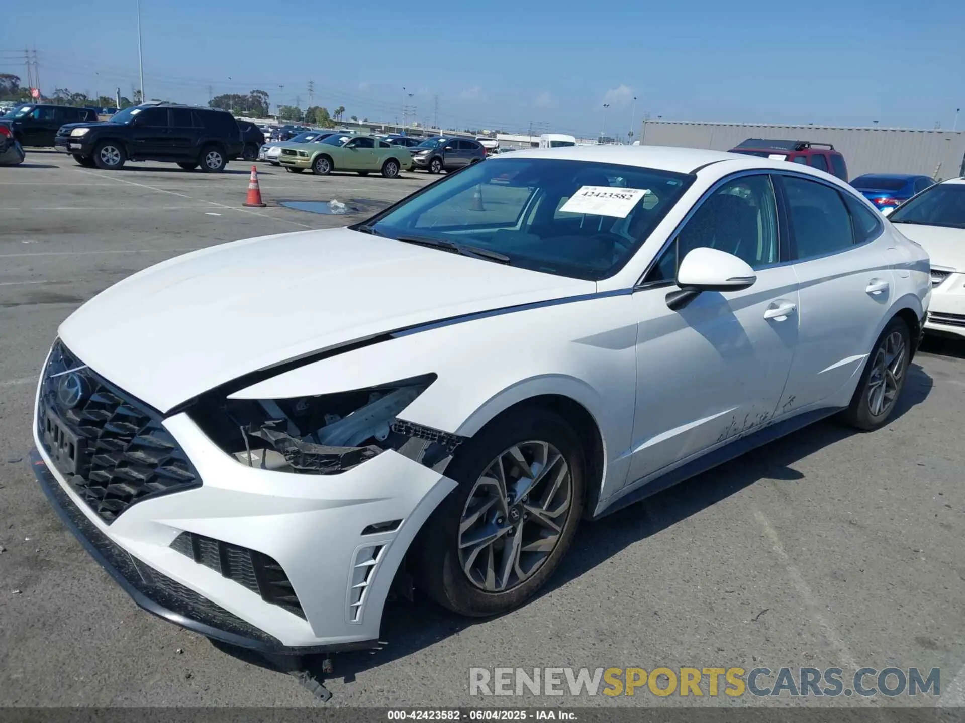 2 Photograph of a damaged car KMHL64JA7MA149379 HYUNDAI SONATA 2021