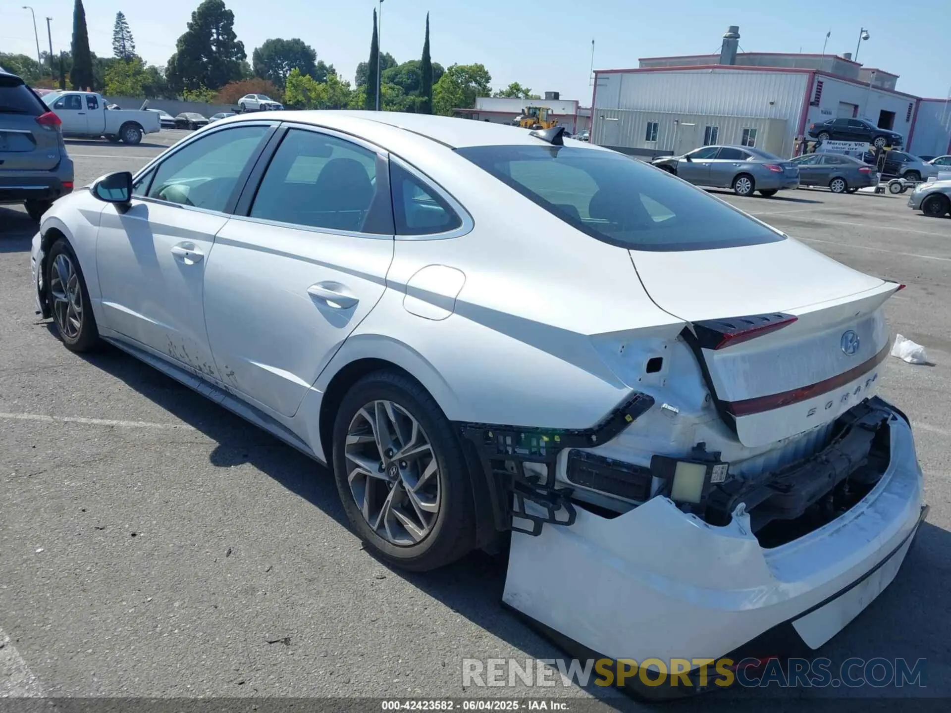 3 Photograph of a damaged car KMHL64JA7MA149379 HYUNDAI SONATA 2021