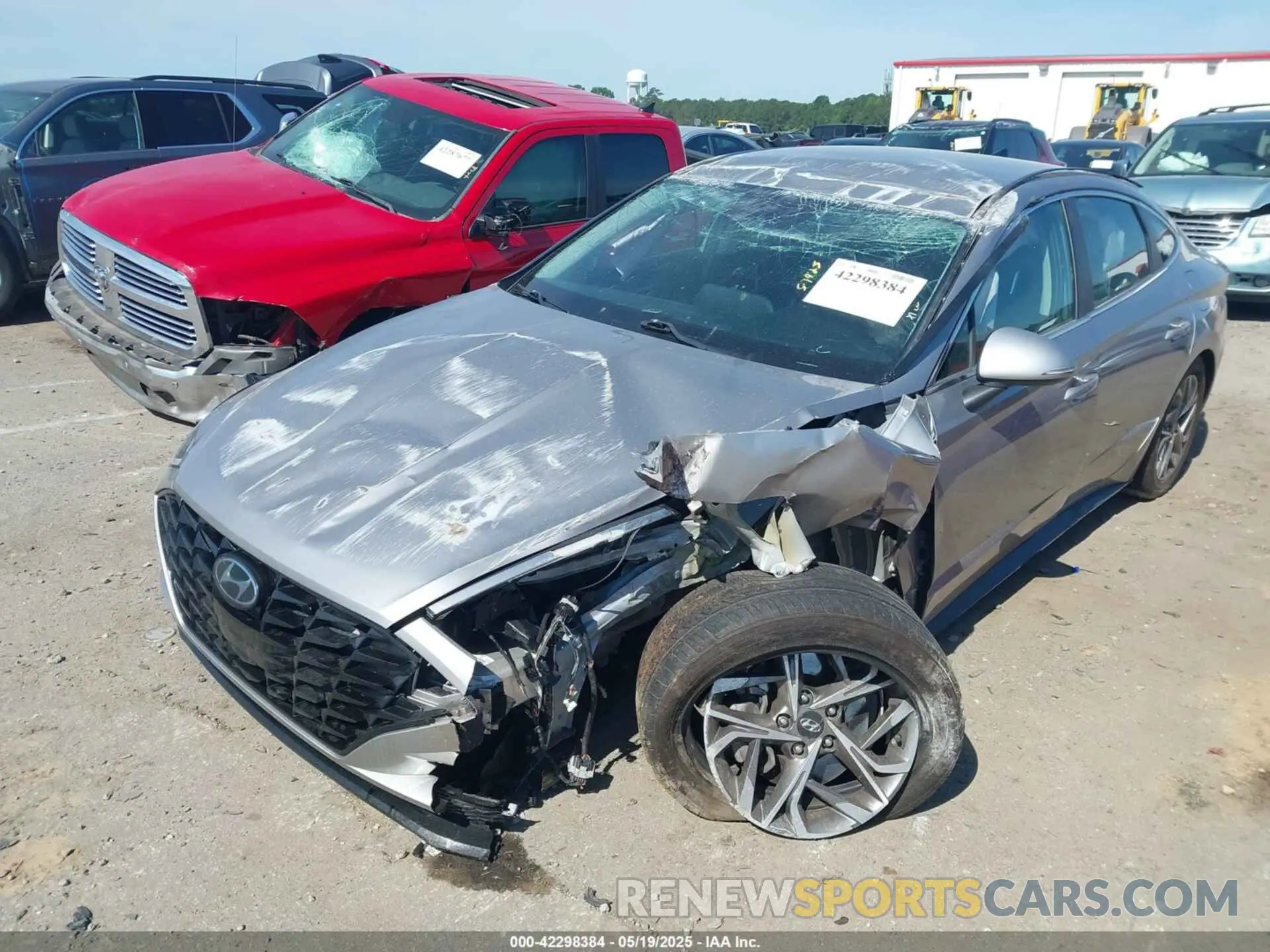 2 Photograph of a damaged car KMHL64JA8MA148743 HYUNDAI SONATA 2021