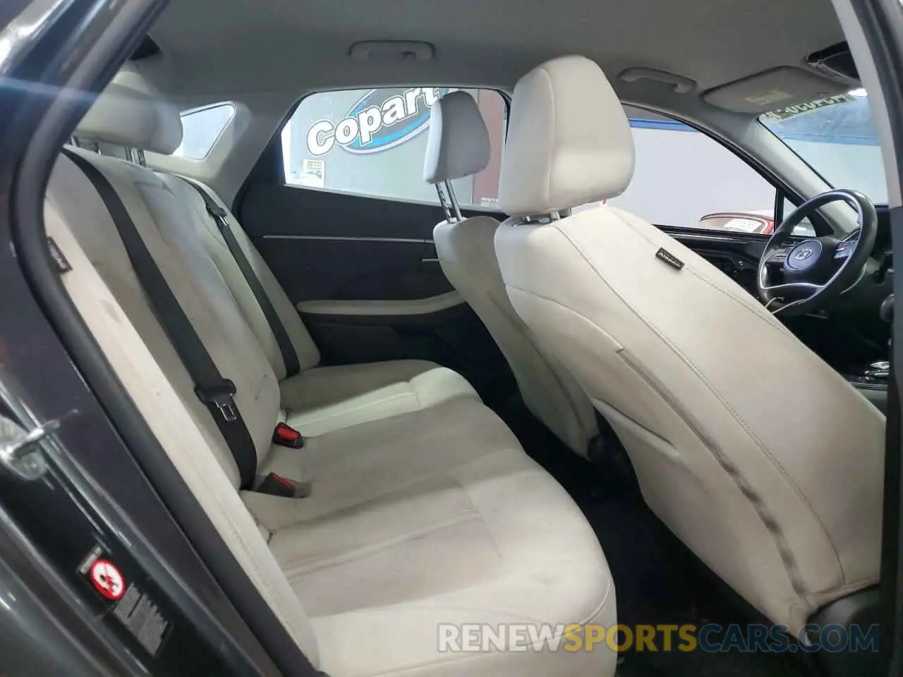 10 Photograph of a damaged car KMHL64JA8MA167065 HYUNDAI SONATA 2021