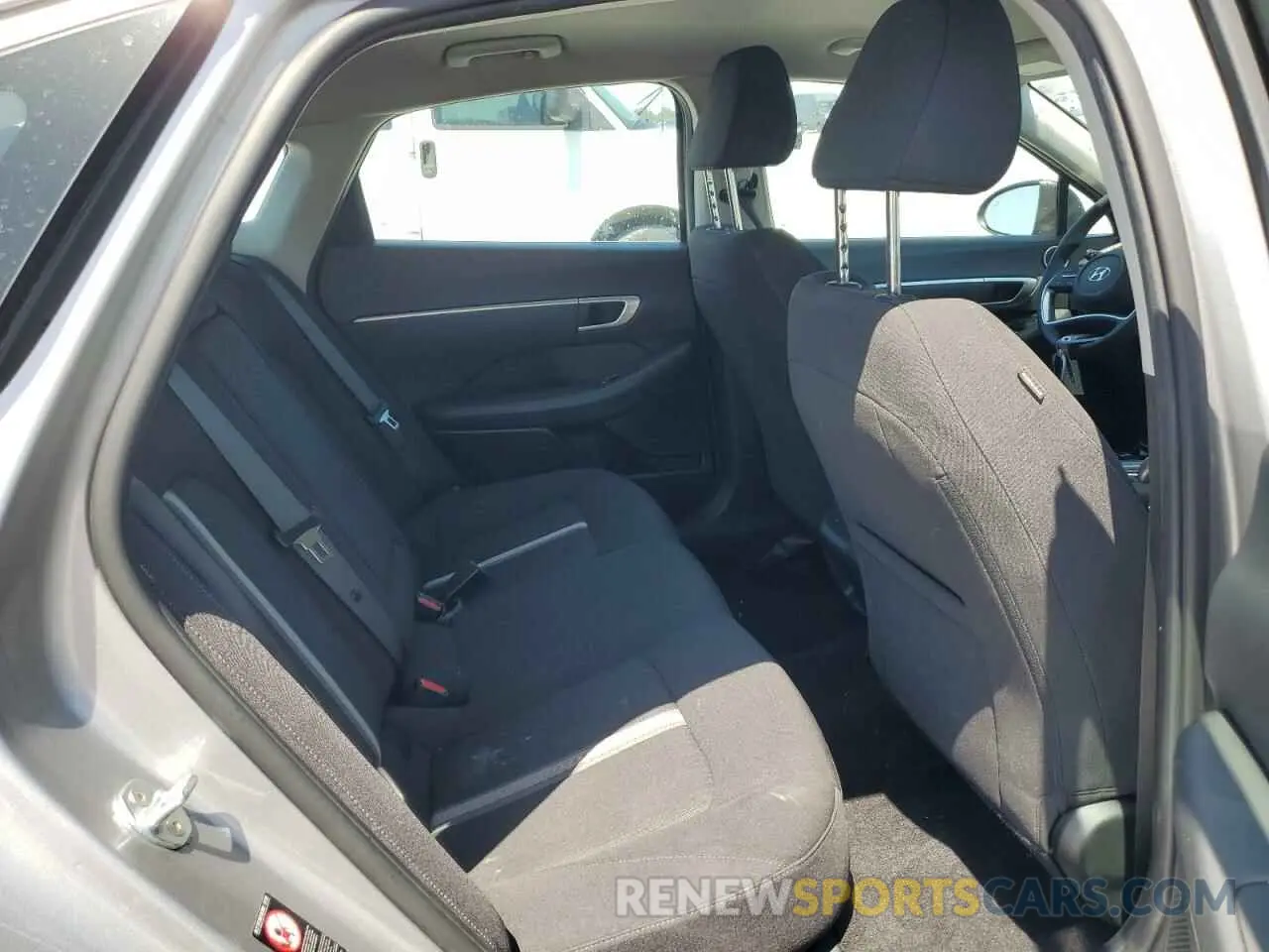 10 Photograph of a damaged car KMHL64JAXMA145522 HYUNDAI SONATA 2021