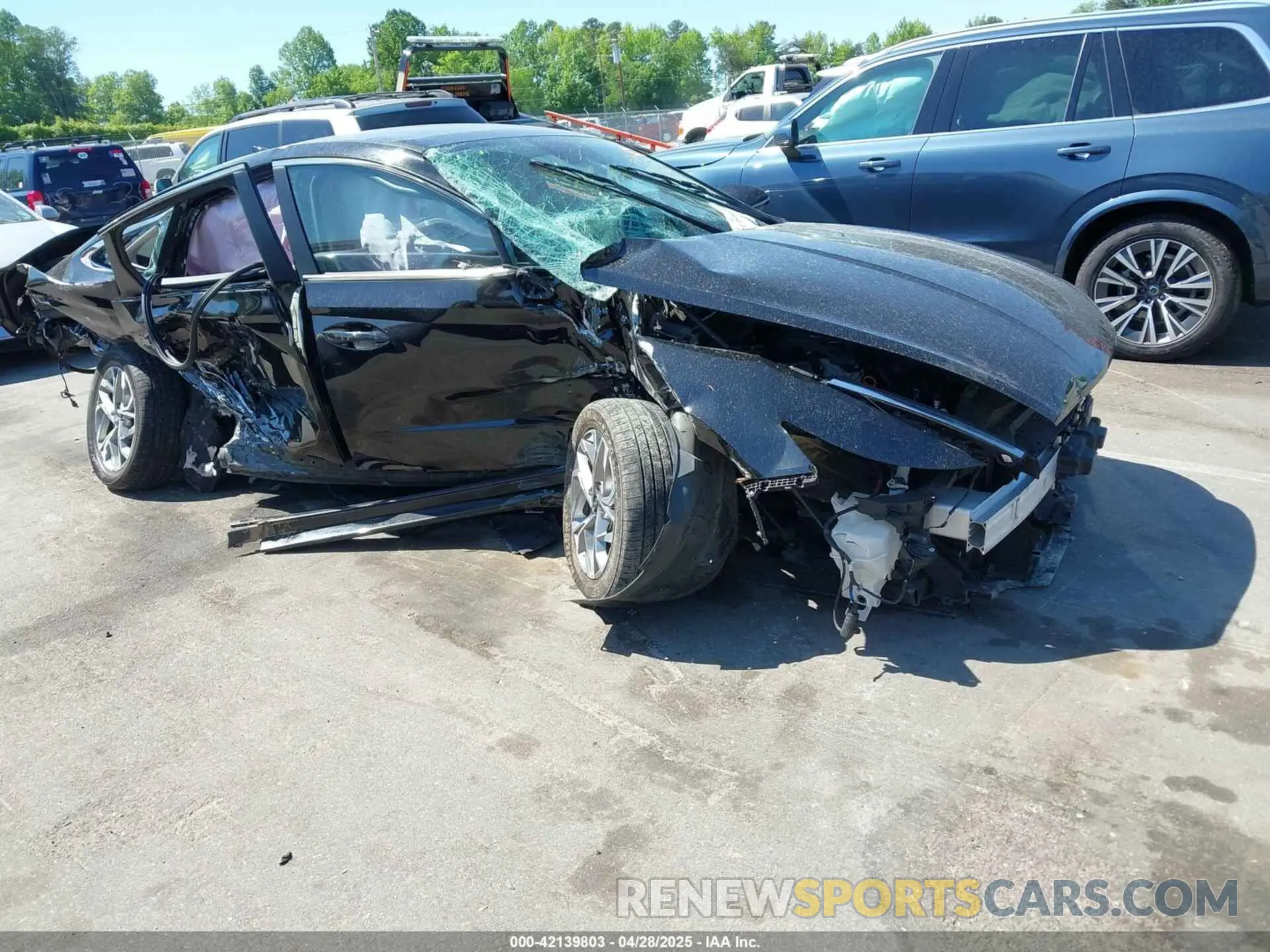 1 Photograph of a damaged car KMHL64JAXMA162630 HYUNDAI SONATA 2021