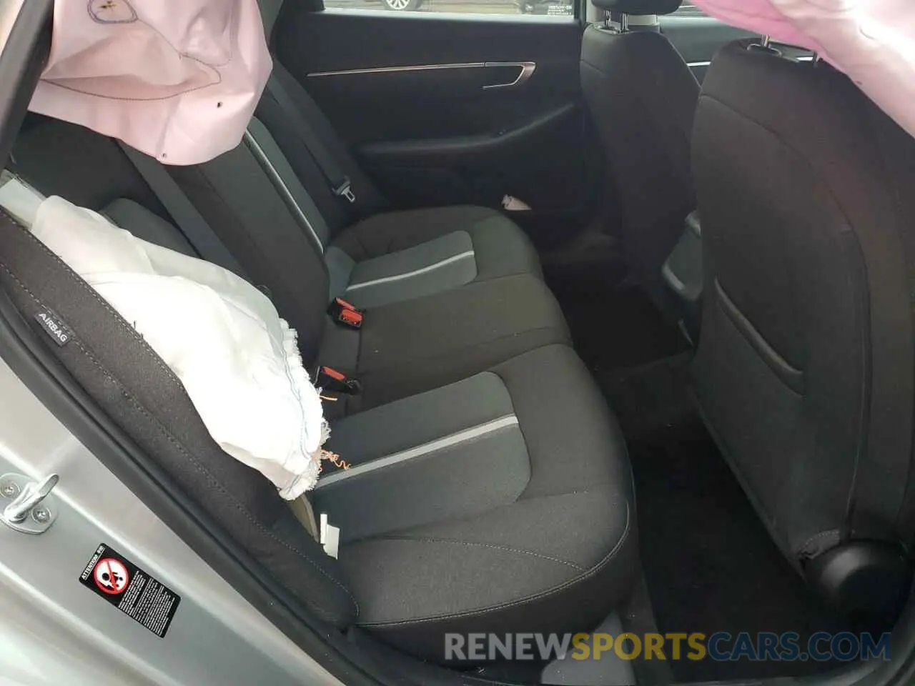10 Photograph of a damaged car 5NPEG4JA0NH133593 HYUNDAI SONATA 2022