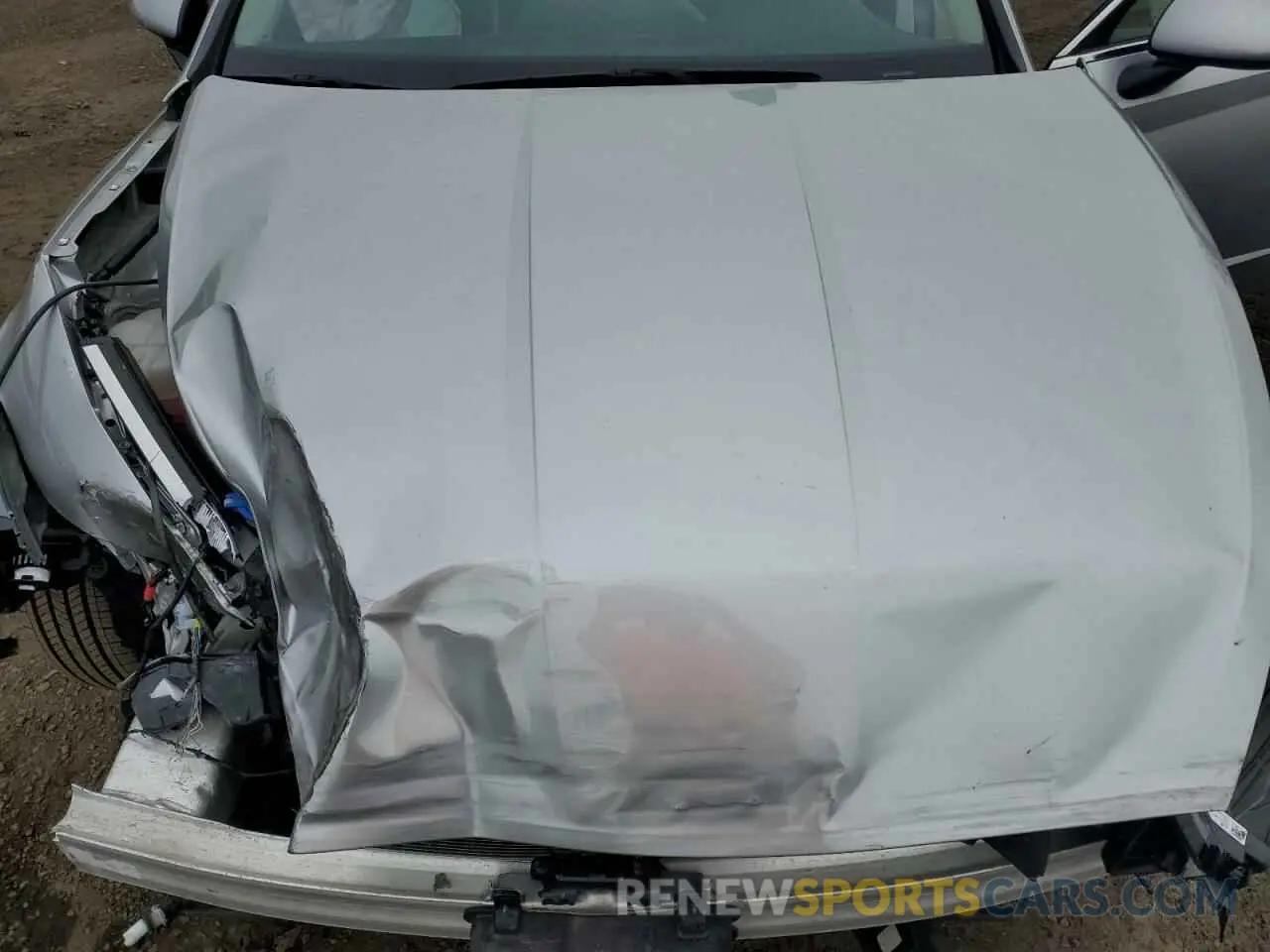 12 Photograph of a damaged car 5NPEG4JA0NH133593 HYUNDAI SONATA 2022