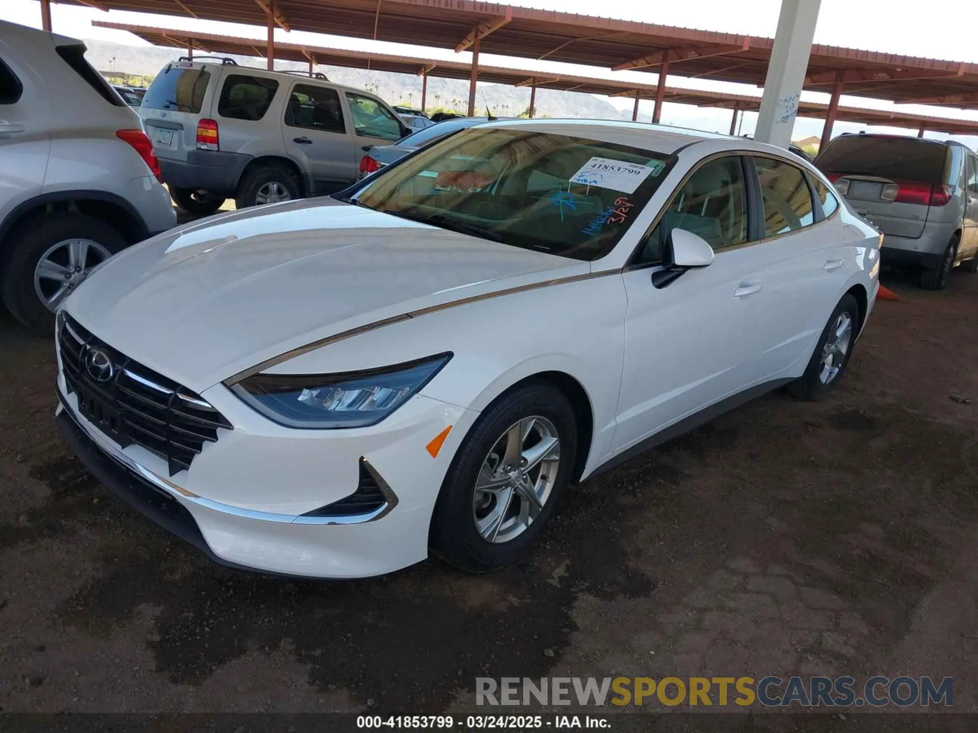 2 Photograph of a damaged car 5NPEG4JA1NH144263 HYUNDAI SONATA 2022