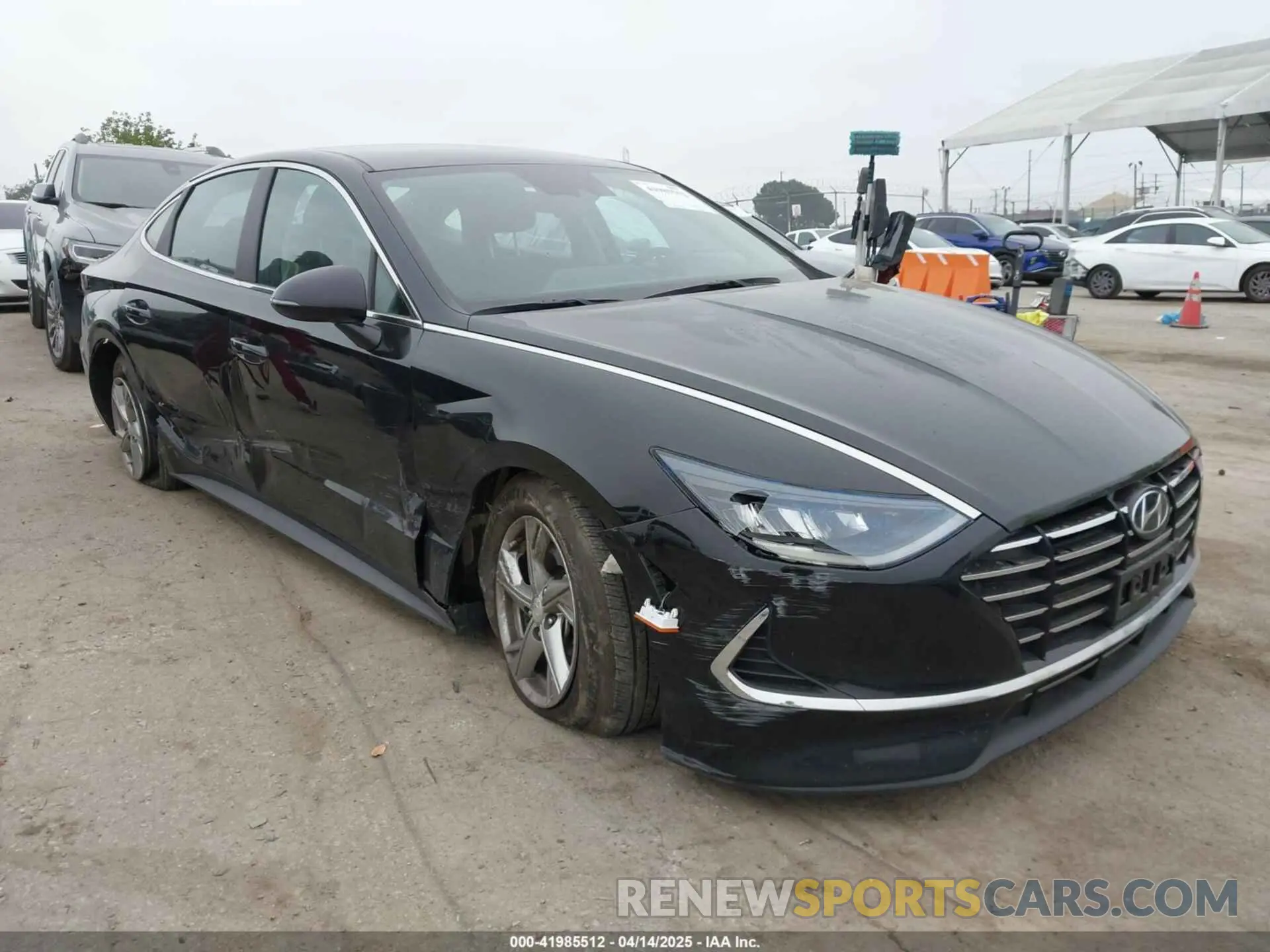 1 Photograph of a damaged car 5NPEG4JA1NH147471 HYUNDAI SONATA 2022