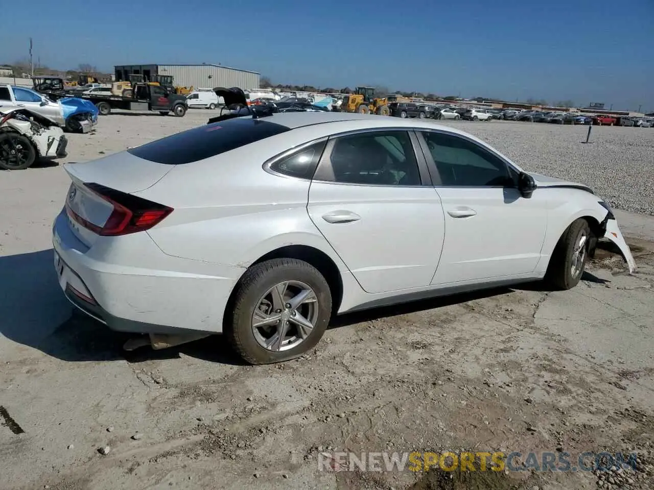 3 Photograph of a damaged car 5NPEG4JA2NH138276 HYUNDAI SONATA 2022