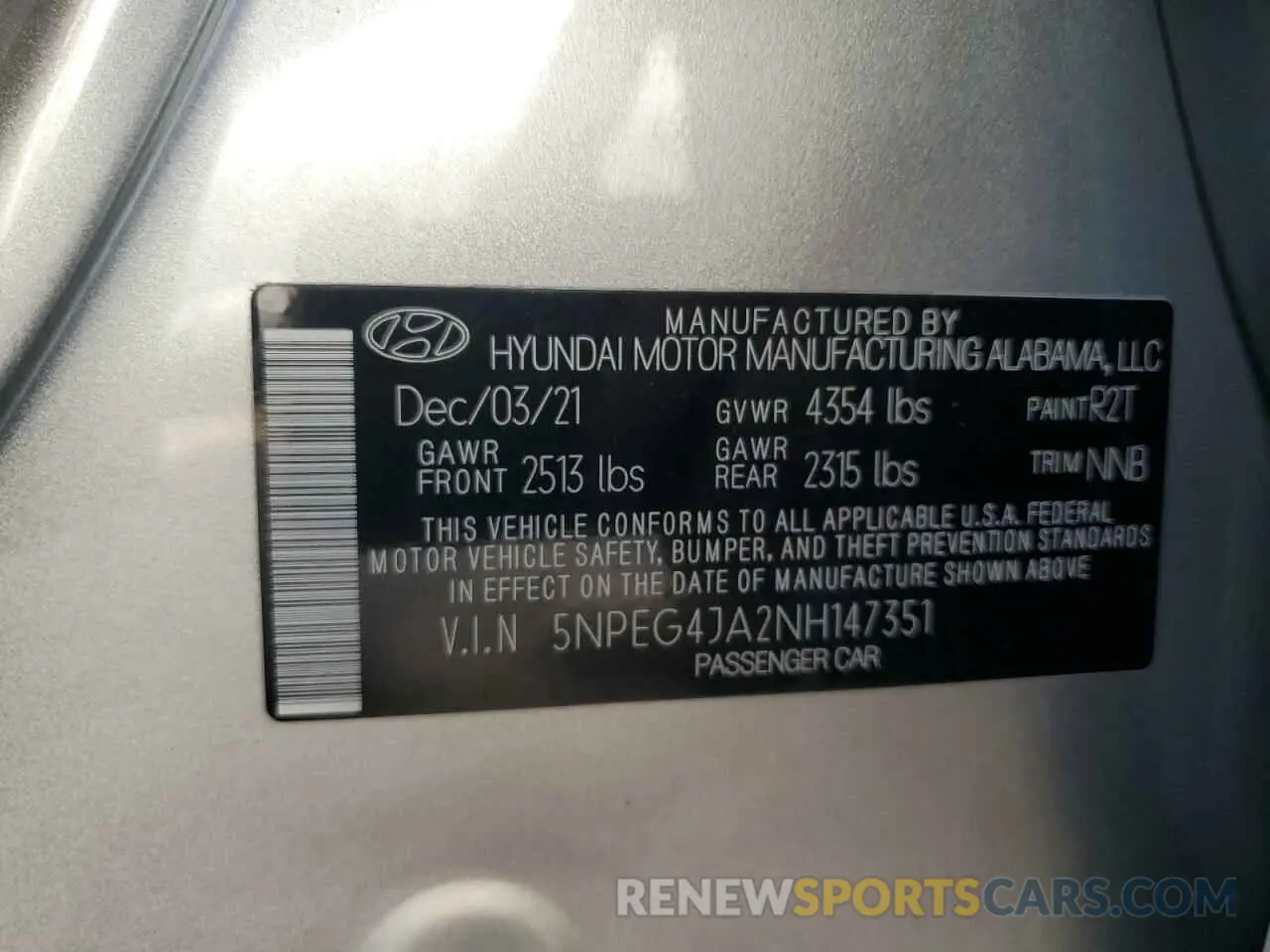 12 Photograph of a damaged car 5NPEG4JA2NH147351 HYUNDAI SONATA 2022