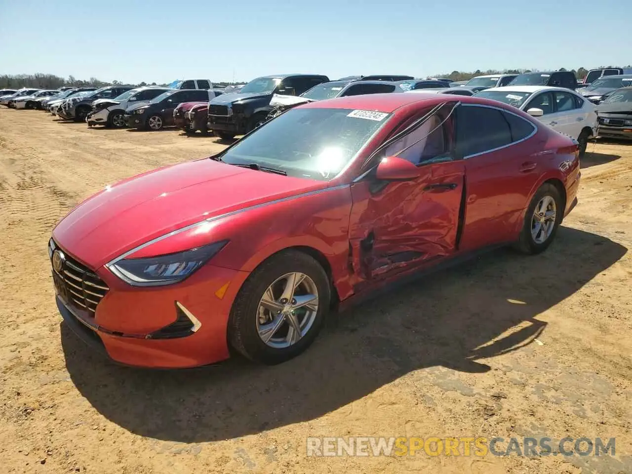 1 Photograph of a damaged car 5NPEG4JA3NH133944 HYUNDAI SONATA 2022