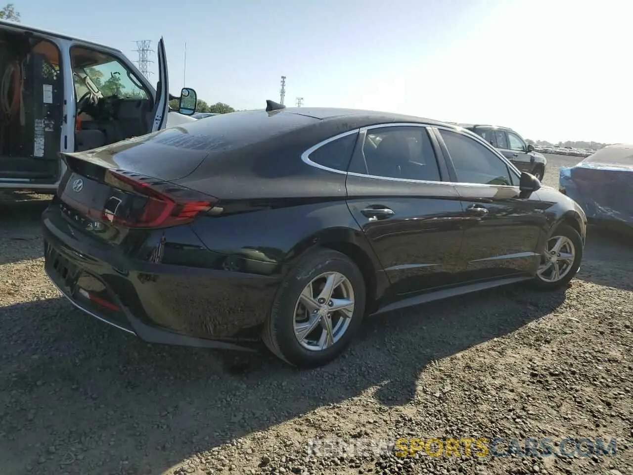 3 Photograph of a damaged car 5NPEG4JA3NH134706 HYUNDAI SONATA 2022