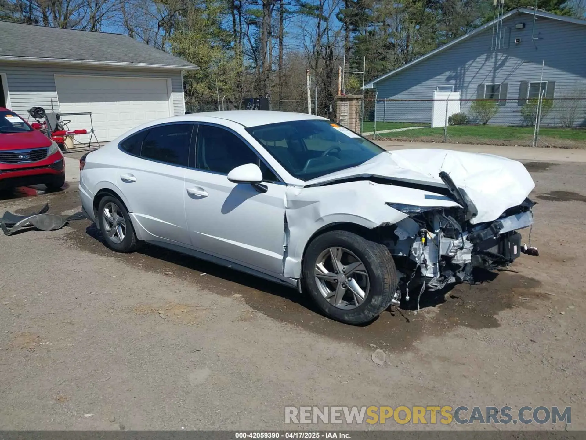 1 Photograph of a damaged car 5NPEG4JA5NH143746 HYUNDAI SONATA 2022