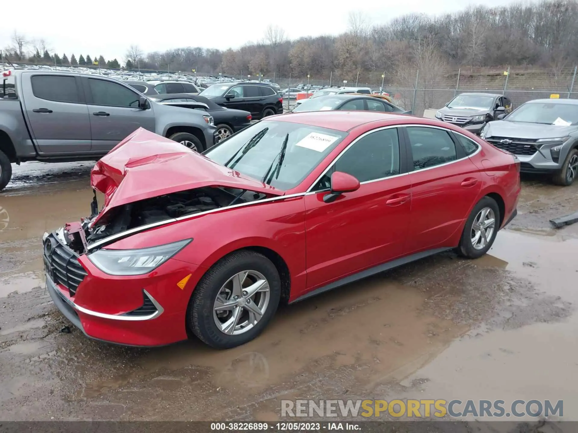 2 Photograph of a damaged car 5NPEG4JA6NH142900 HYUNDAI SONATA 2022