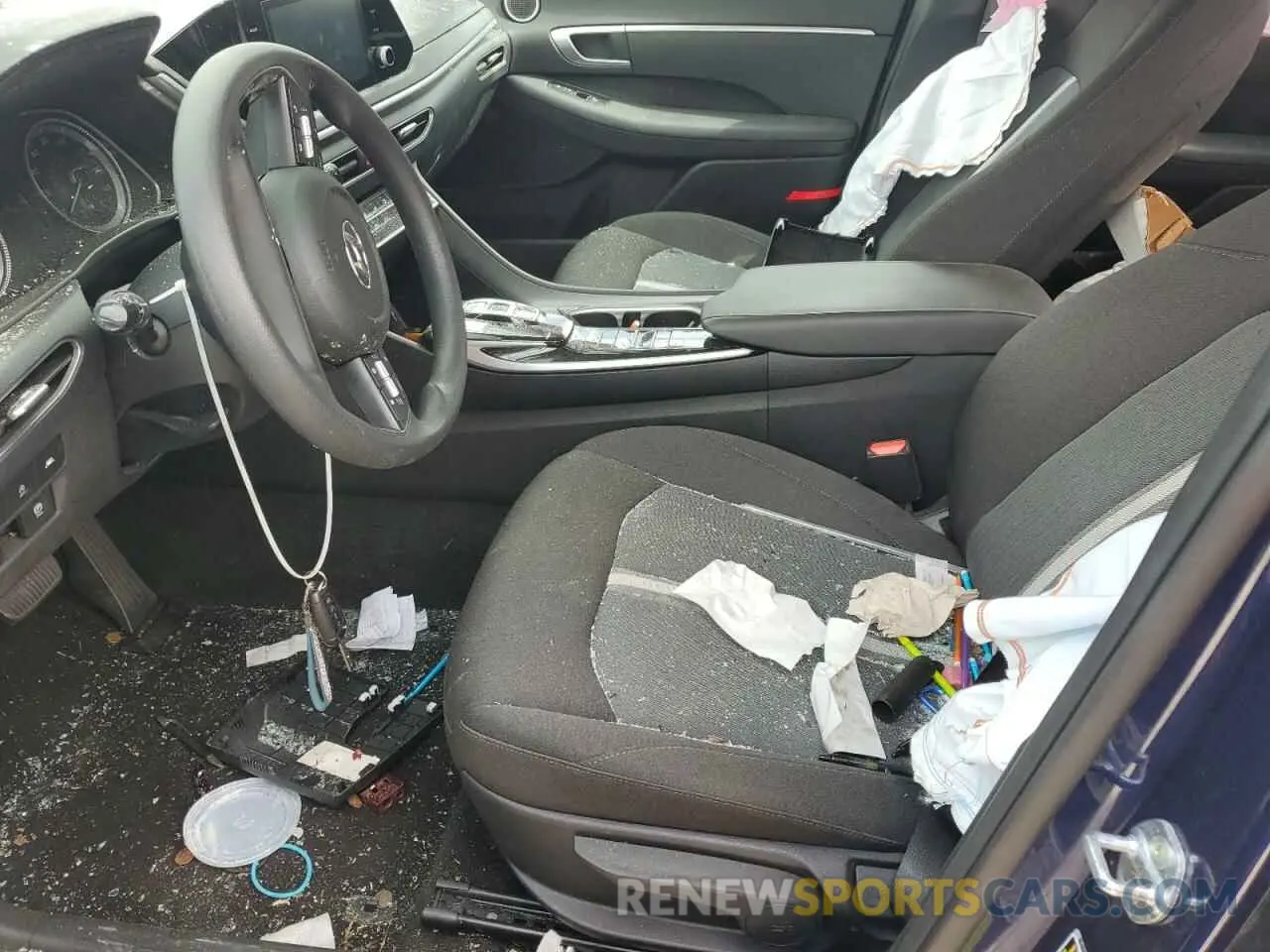 7 Photograph of a damaged car 5NPEG4JA6NH144033 HYUNDAI SONATA 2022
