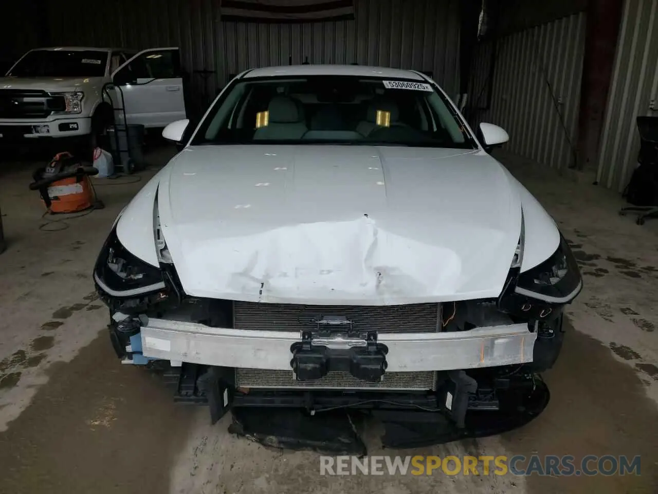 5 Photograph of a damaged car 5NPEG4JA8NH145961 HYUNDAI SONATA 2022