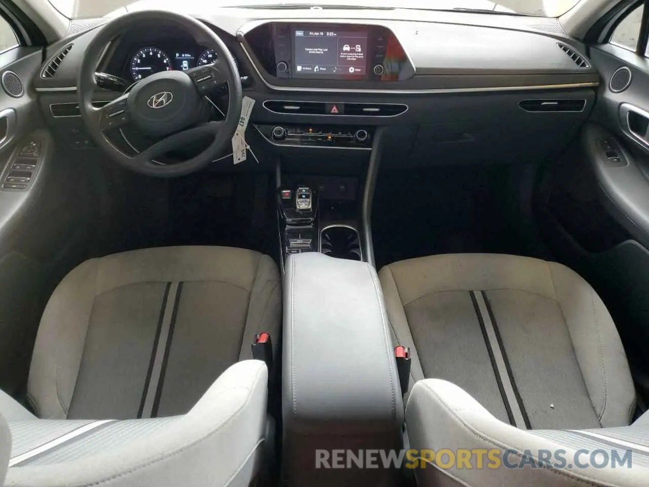 8 Photograph of a damaged car 5NPEG4JA8NH145961 HYUNDAI SONATA 2022