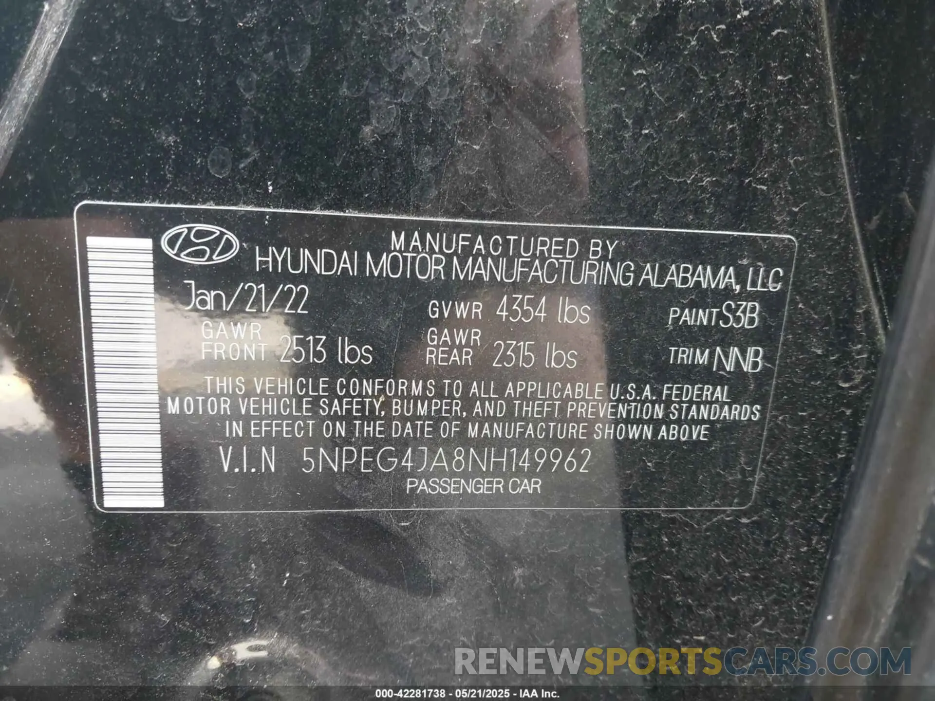 9 Photograph of a damaged car 5NPEG4JA8NH149962 HYUNDAI SONATA 2022