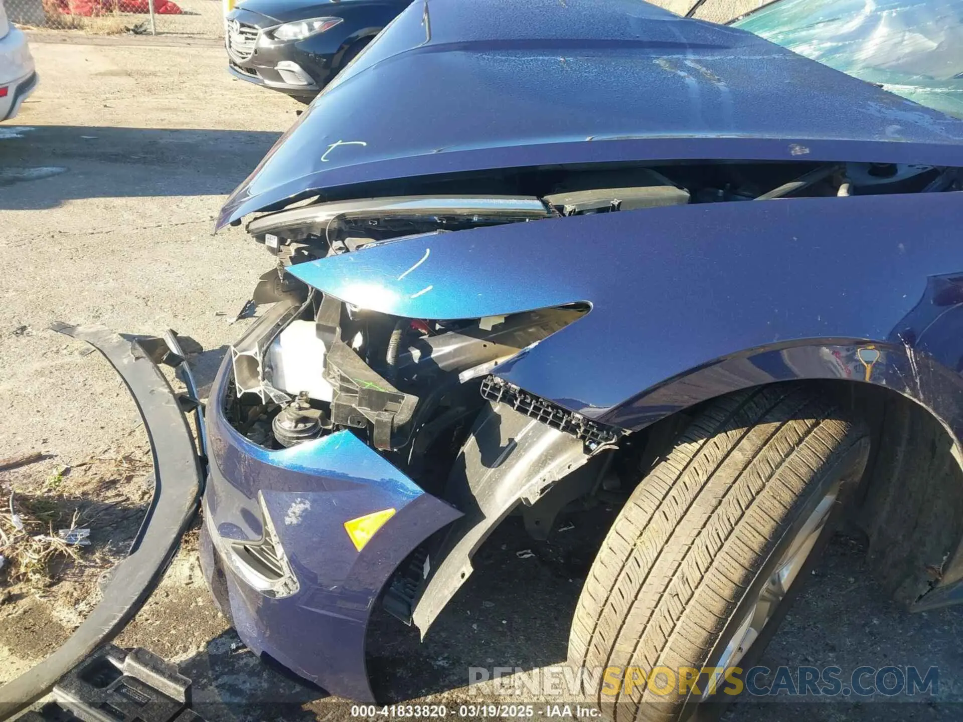 18 Photograph of a damaged car 5NPEG4JA9NH143149 HYUNDAI SONATA 2022