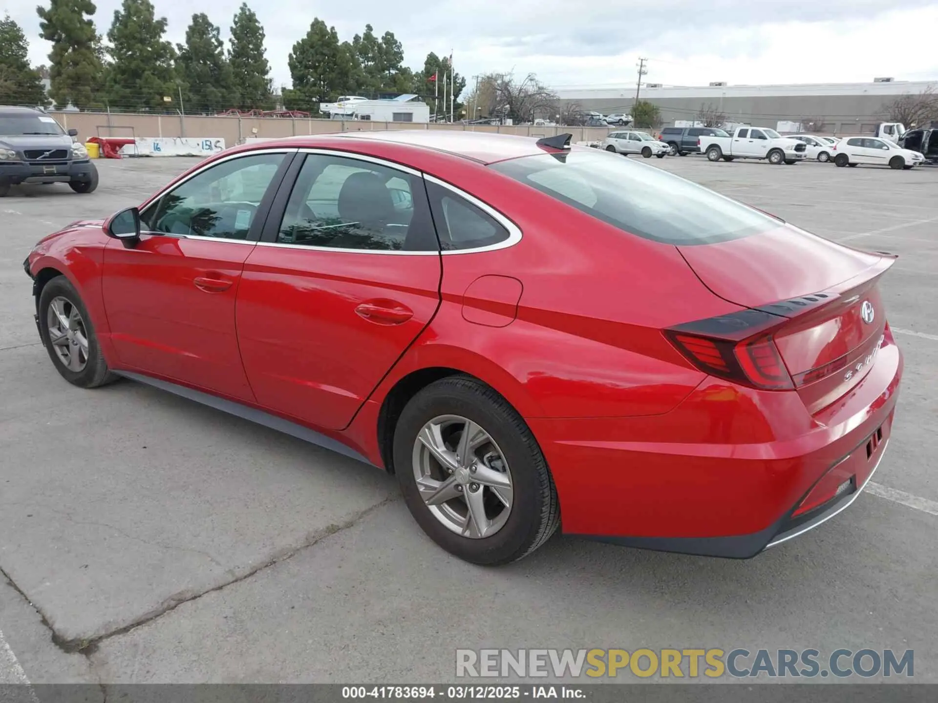 3 Photograph of a damaged car 5NPEG4JA9NH145788 HYUNDAI SONATA 2022