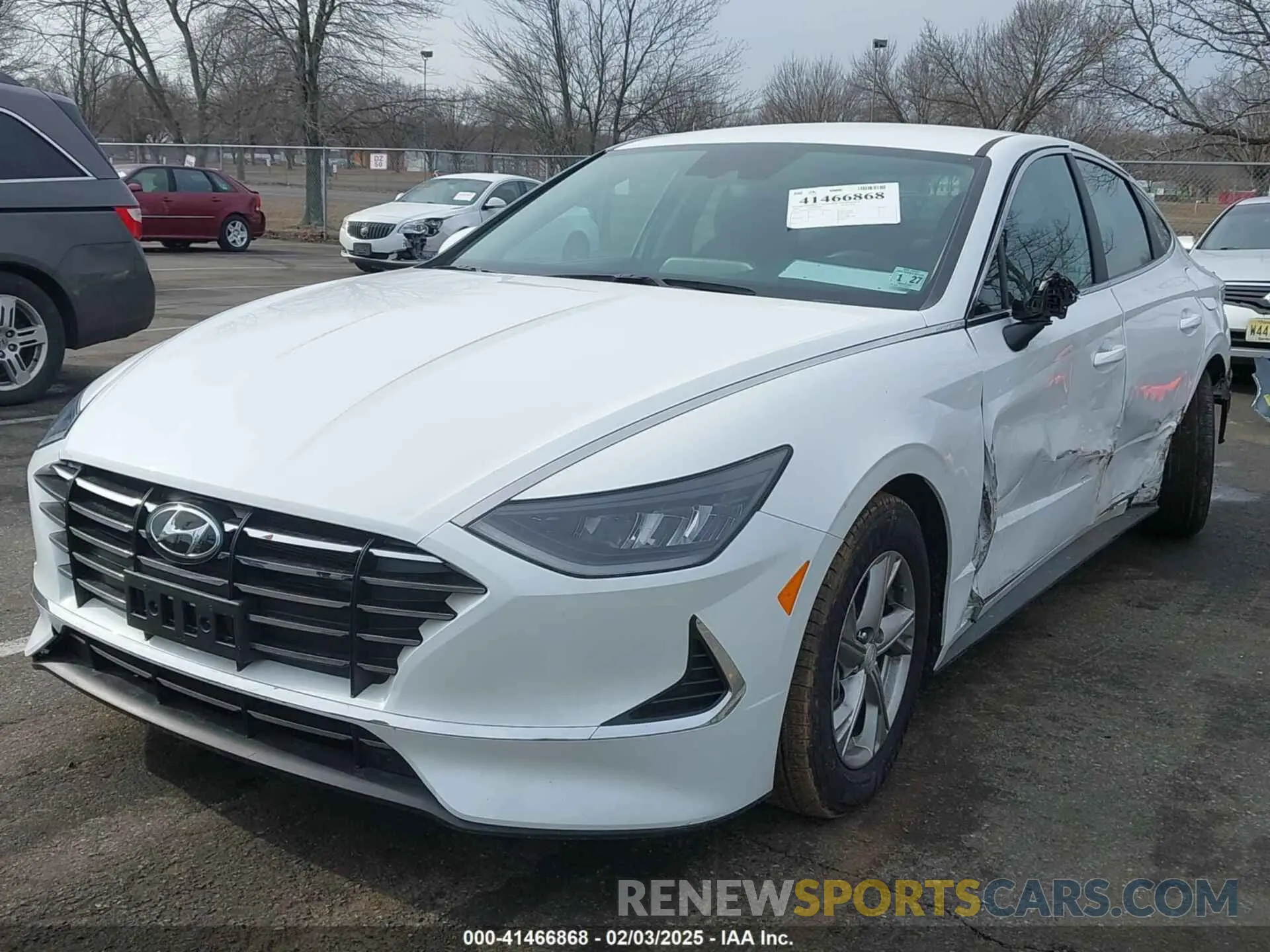 2 Photograph of a damaged car 5NPEG4JA9NH147654 HYUNDAI SONATA 2022