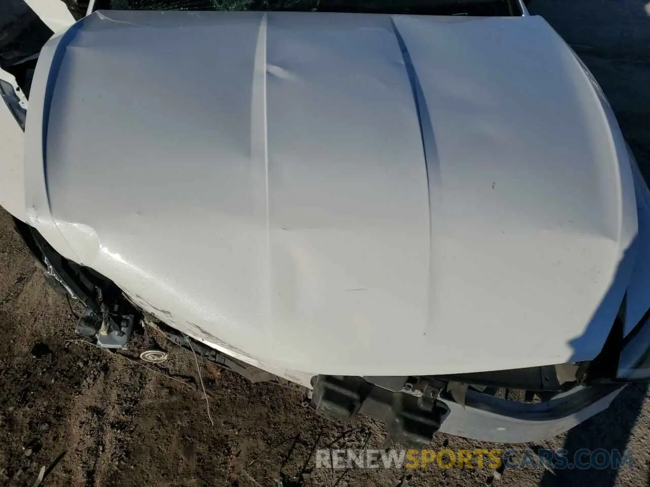 12 Photograph of a damaged car 5NPEG4JA9NH148089 HYUNDAI SONATA 2022