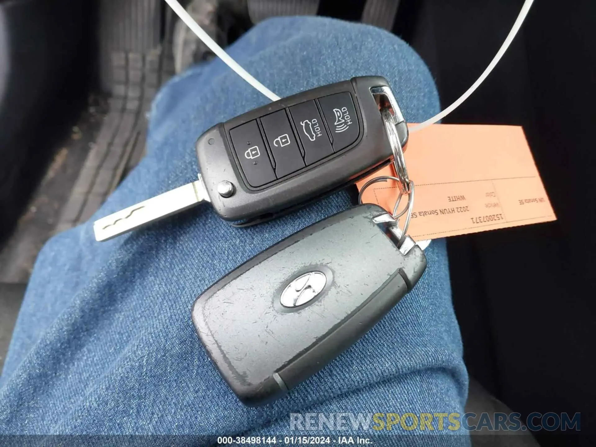 11 Photograph of a damaged car 5NPEG4JAXNH143533 HYUNDAI SONATA 2022