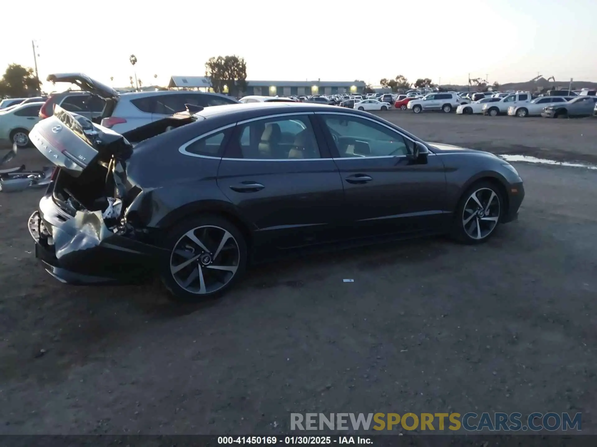 13 Photograph of a damaged car 5NPEJ4J21NH140238 HYUNDAI SONATA 2022