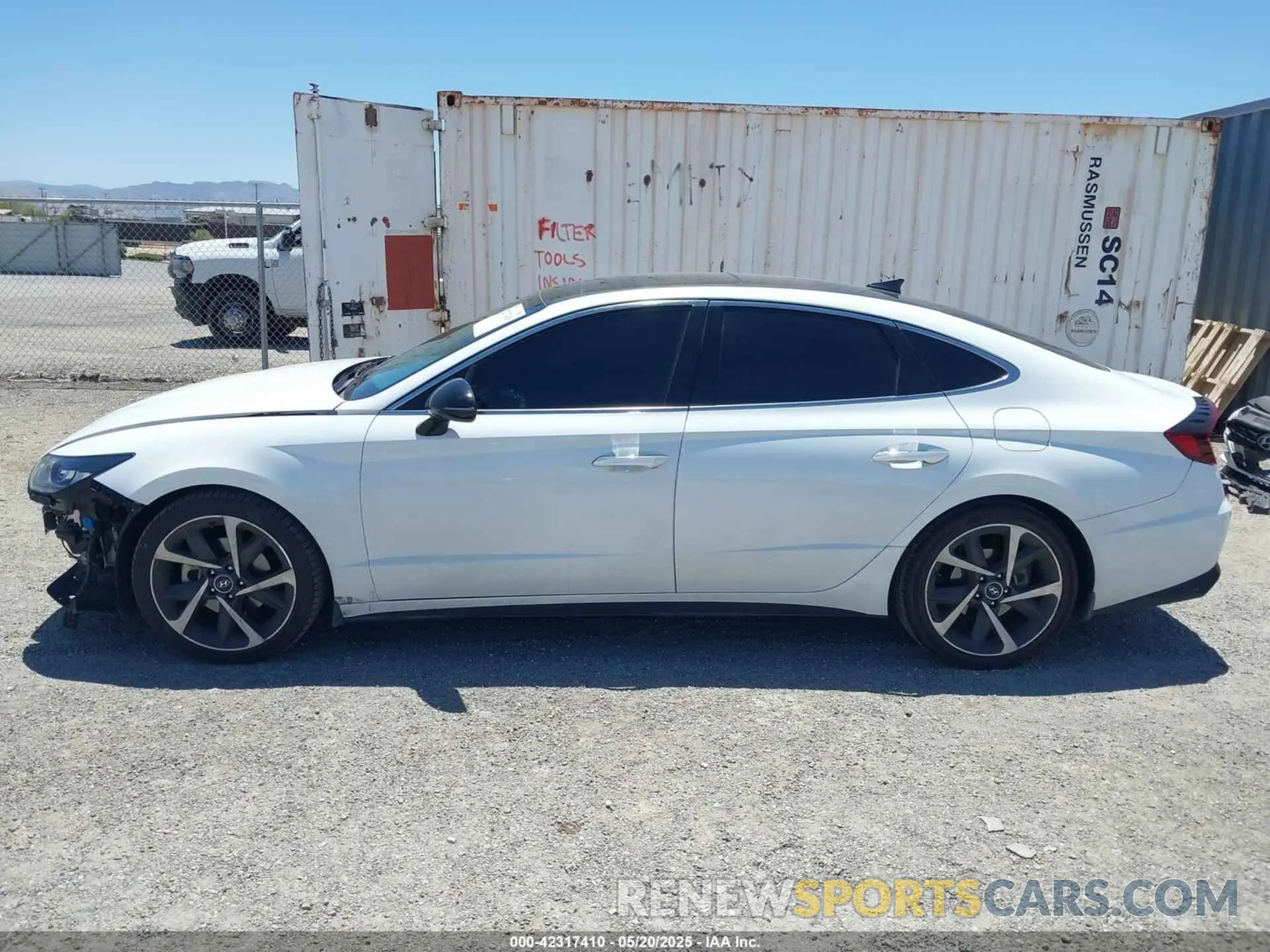 15 Photograph of a damaged car 5NPEJ4J23NH137129 HYUNDAI SONATA 2022