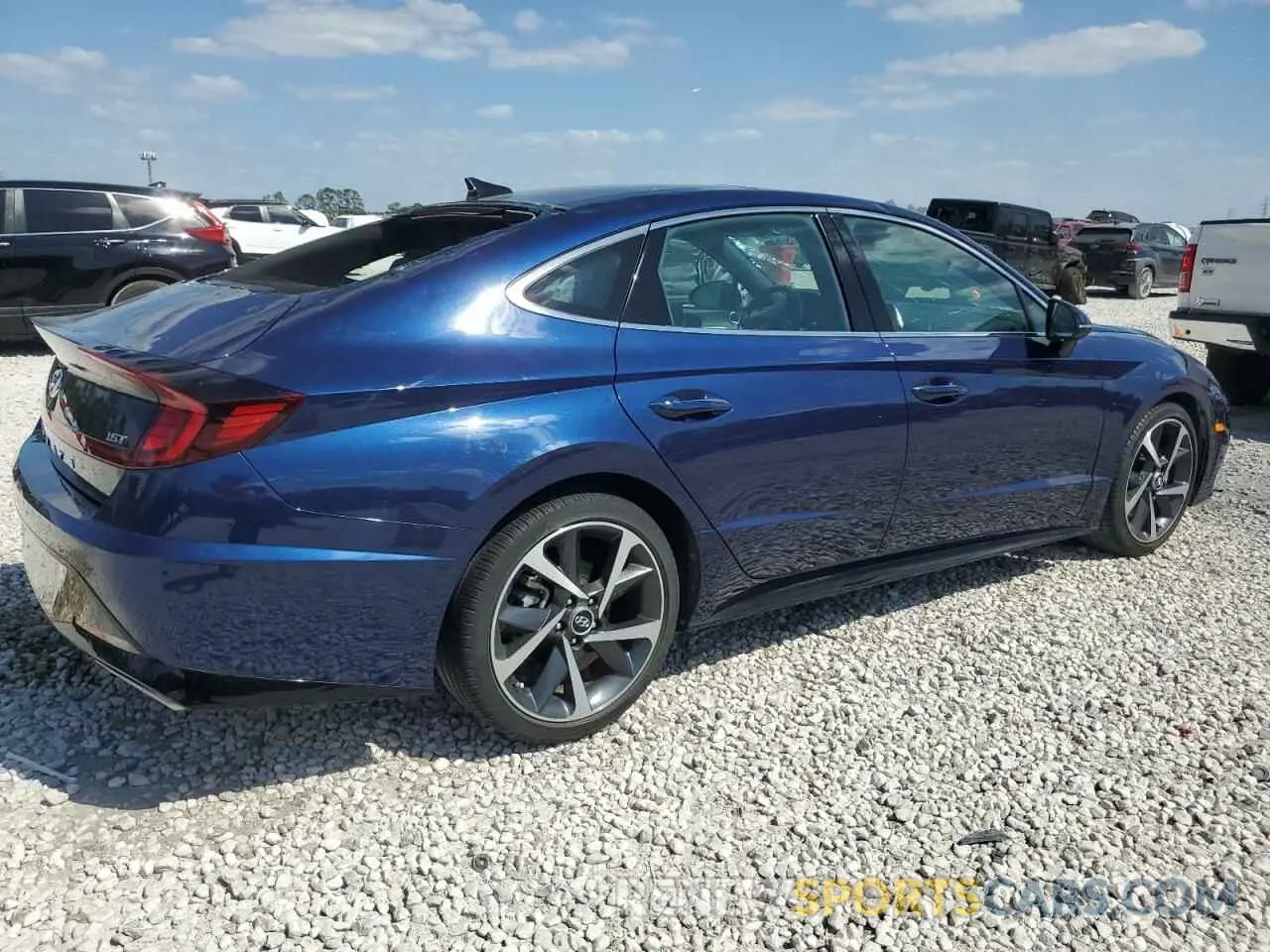 3 Photograph of a damaged car 5NPEJ4J25NH148875 HYUNDAI SONATA 2022