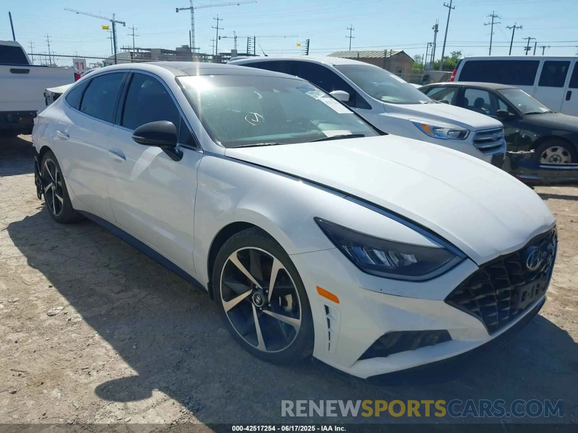 1 Photograph of a damaged car 5NPEJ4J28NH136090 HYUNDAI SONATA 2022