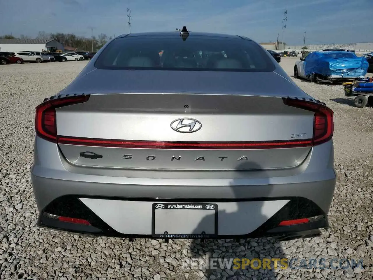6 Photograph of a damaged car 5NPEJ4J29NH137488 HYUNDAI SONATA 2022