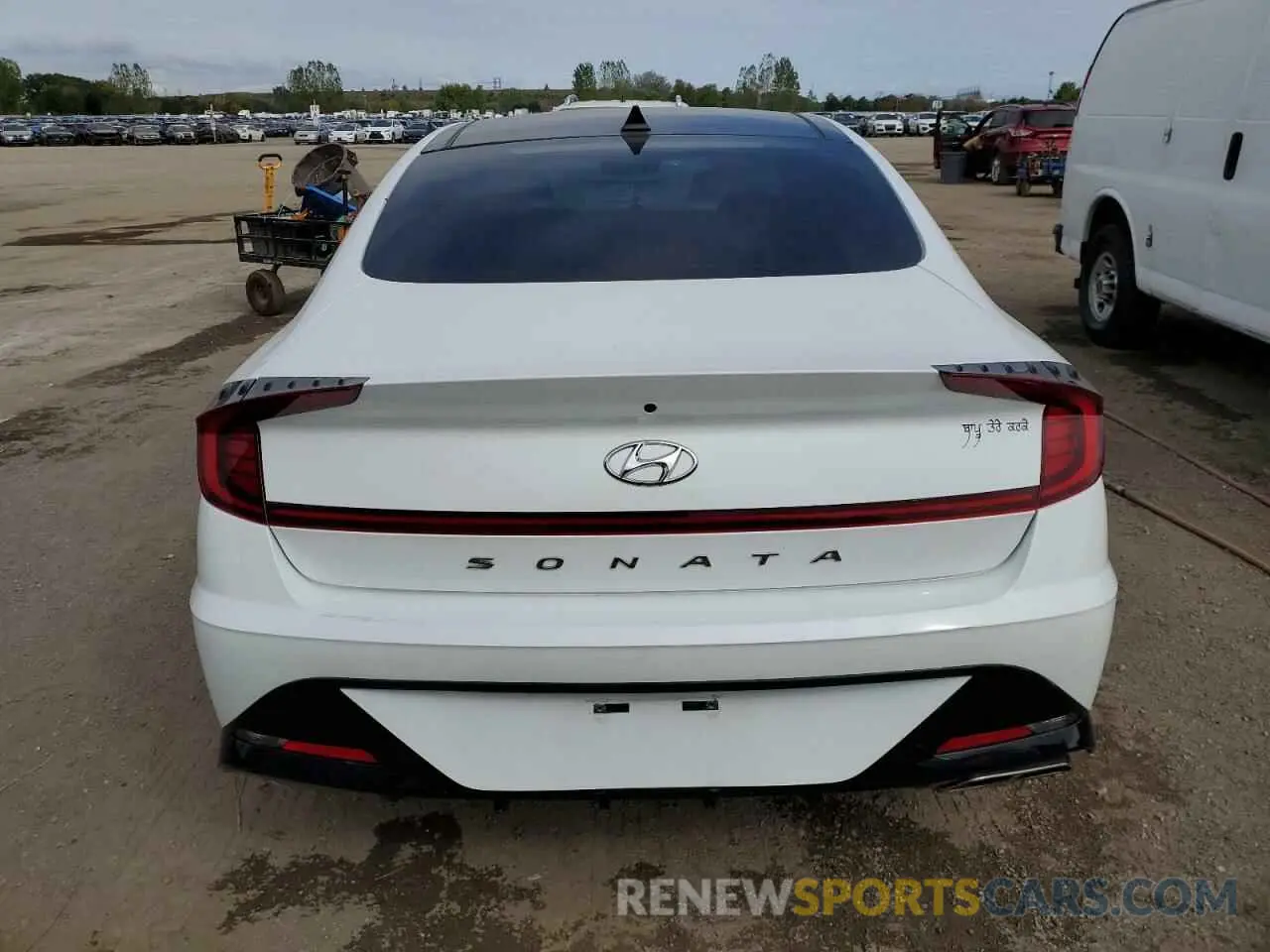 6 Photograph of a damaged car 5NPEL4J20NH136479 HYUNDAI SONATA 2022