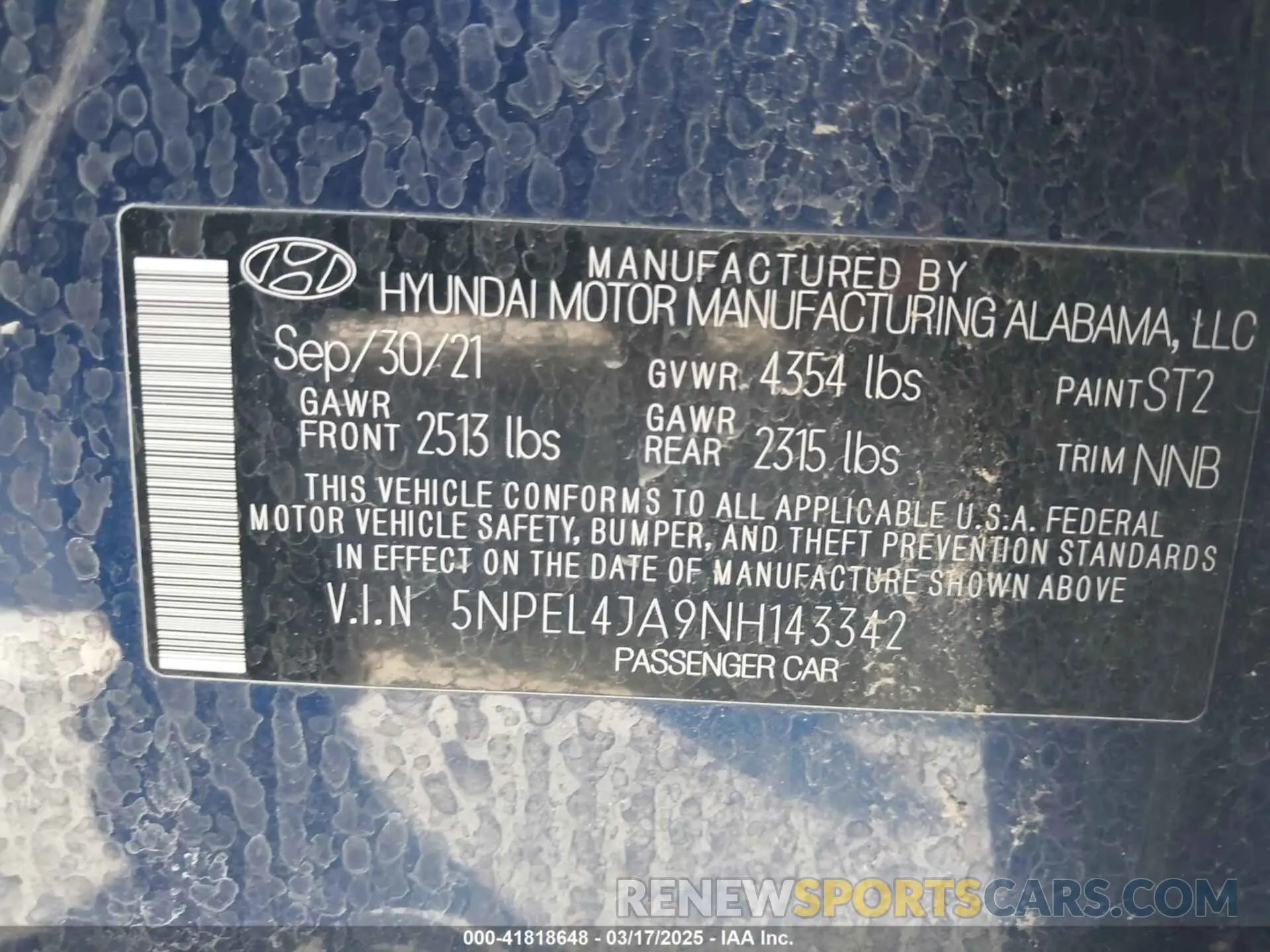 9 Photograph of a damaged car 5NPEL4JA9NH143342 HYUNDAI SONATA 2022
